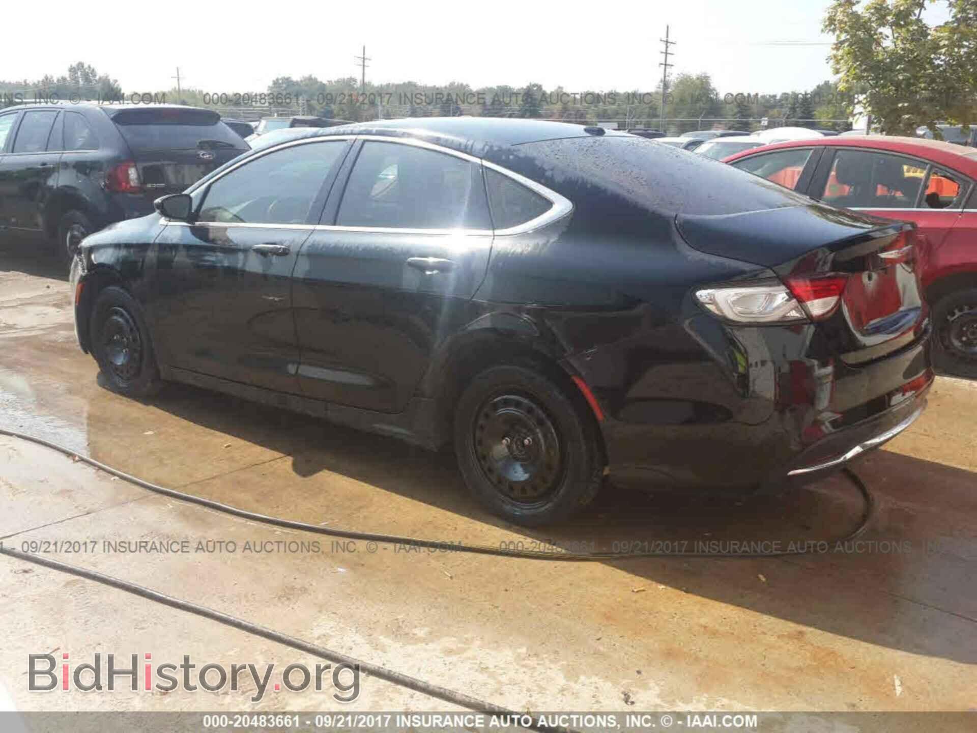 2015 Chrysler 200 - VIN: 1C3CCCCB0FN545781 - Photo 3