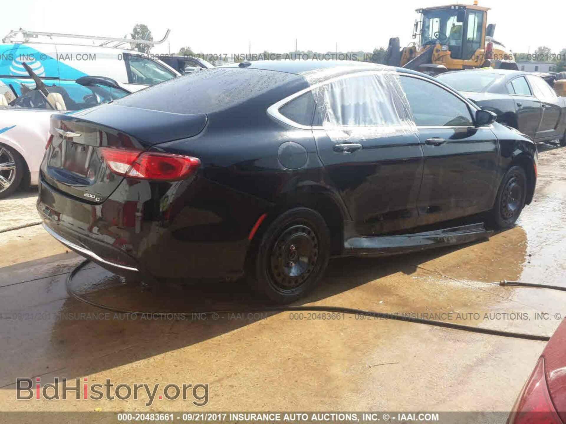 2015 Chrysler 200 - VIN: 1C3CCCCB0FN545781 - Photo 4