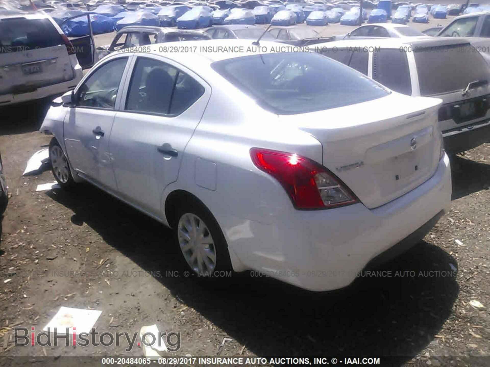 2017 Nissan Versa - VIN: 3N1CN7AP1HL819720 - Фото 3