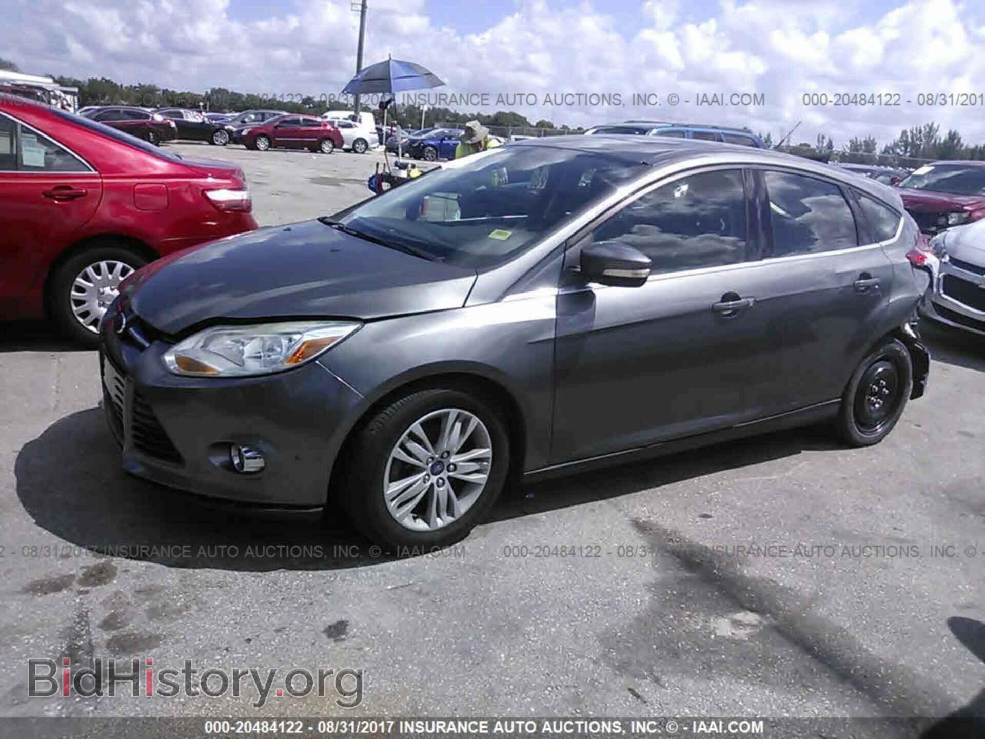 2012 Ford Focus - VIN: 1FAHP3M26CL337549 - Photo 2
