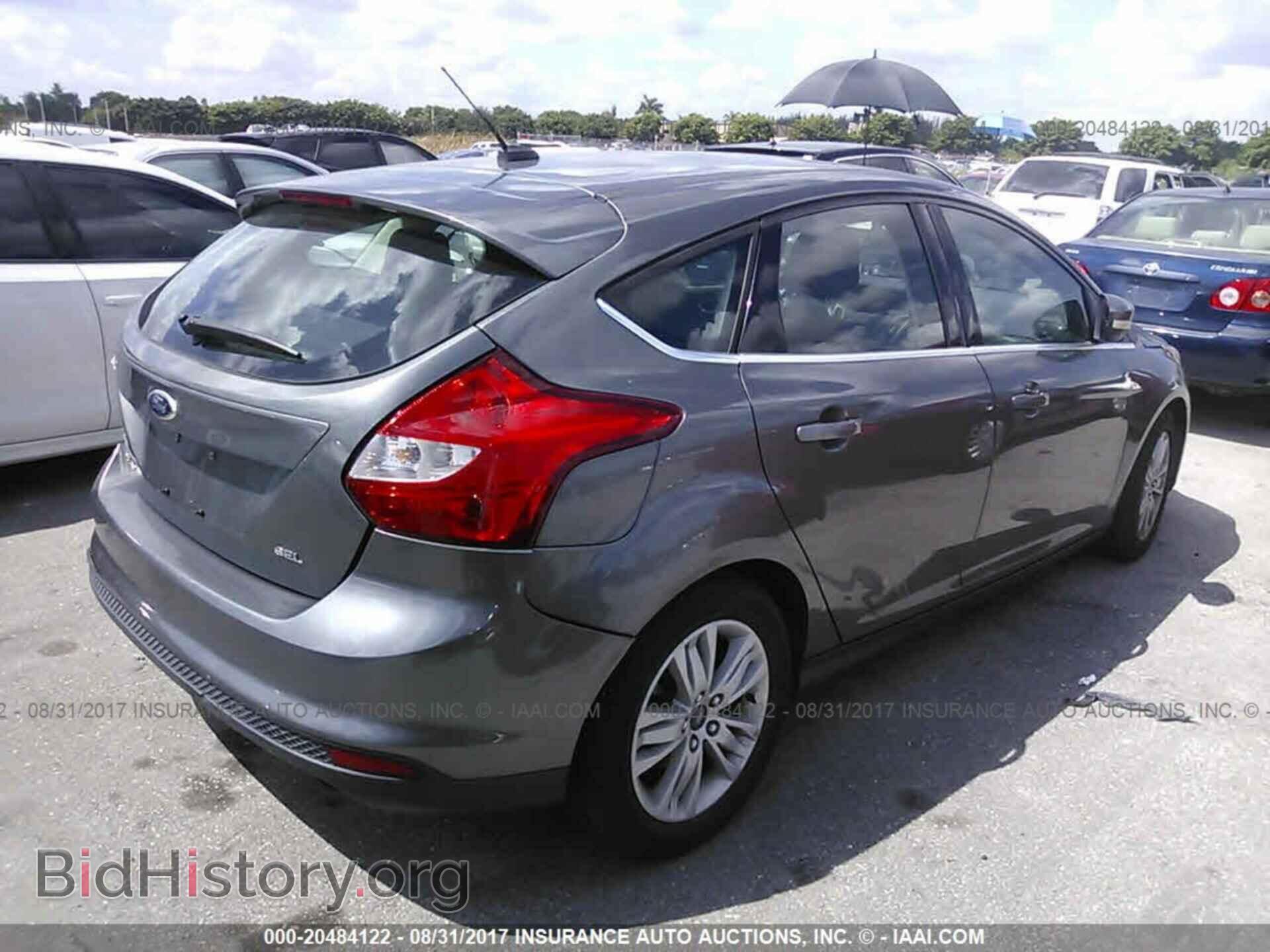 2012 Ford Focus - VIN: 1FAHP3M26CL337549 - Photo 4