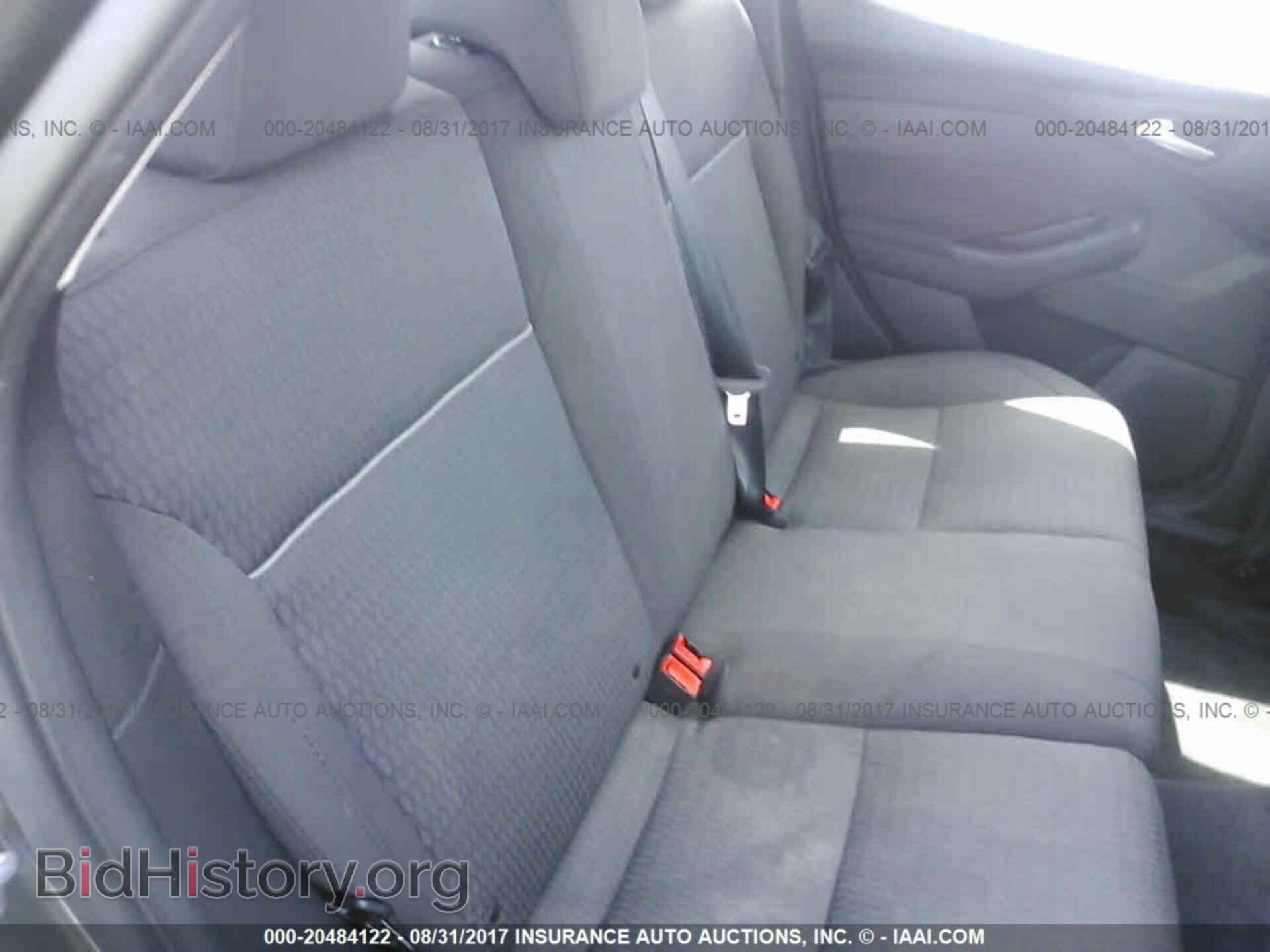 2012 Ford Focus - VIN: 1FAHP3M26CL337549 - Photo 8