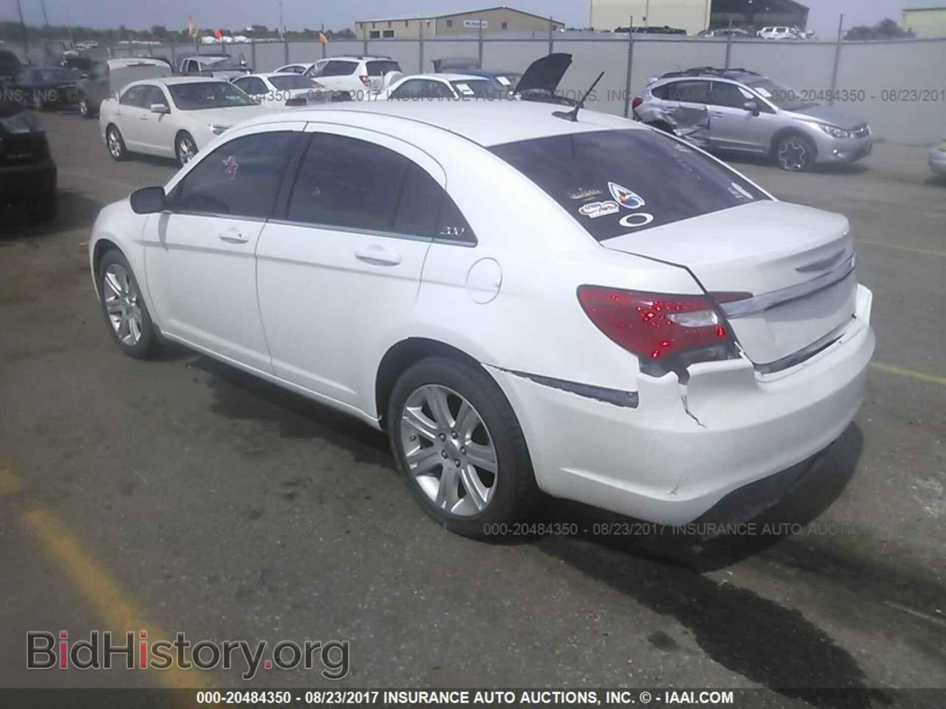 2013 Chrysler 200 - VIN: 1C3CCBBB0DN734794 - Photo 3