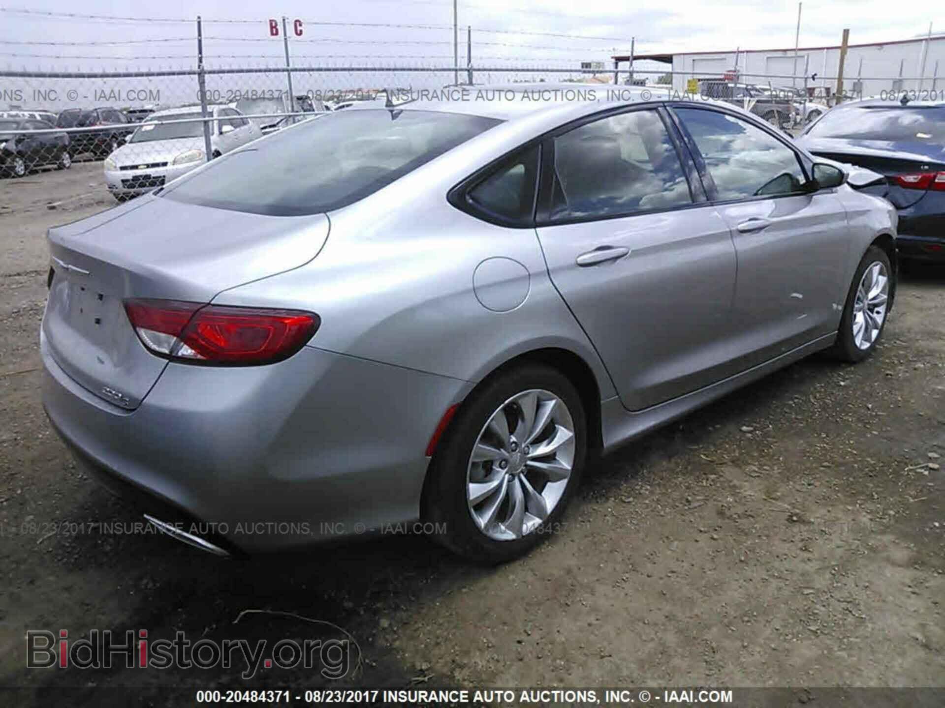 2015 Chrysler 200 - VIN: 1C3CCCBG9FN703127 - Photo 4