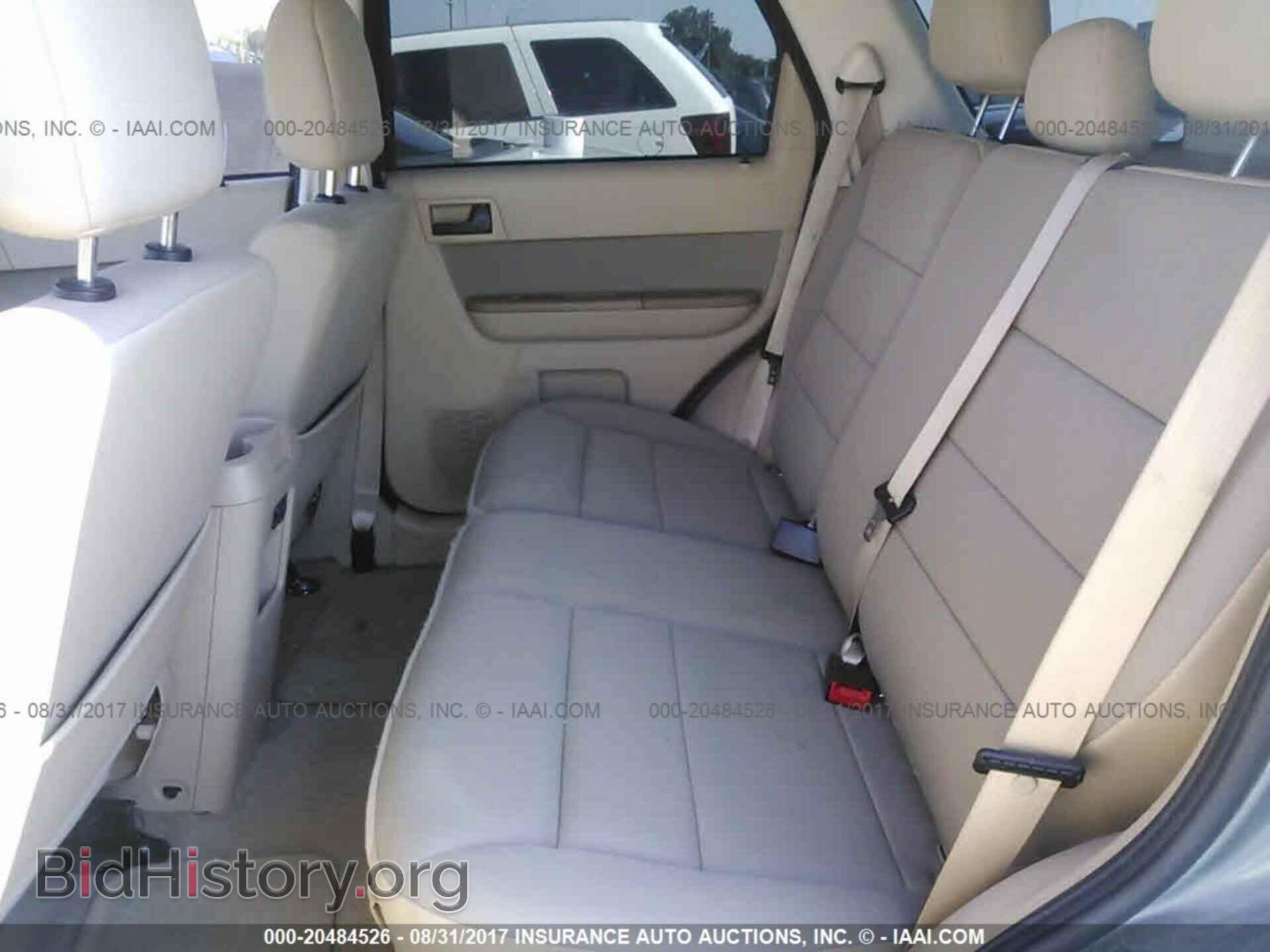 2012 Ford Escape - VIN: 1FMCU0DG7CKB30404 - Photo 8