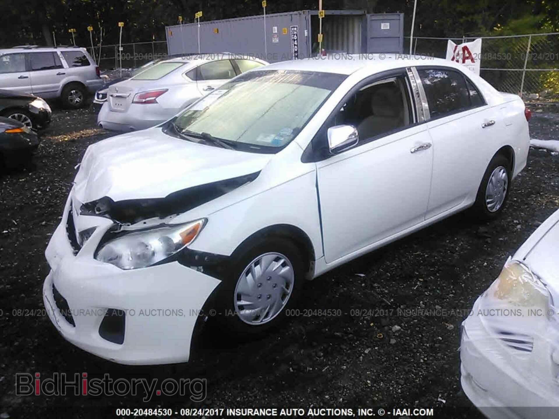 2011 Toyota Corolla - VIN: JTDBU4EE0B9158409 - Фото 2