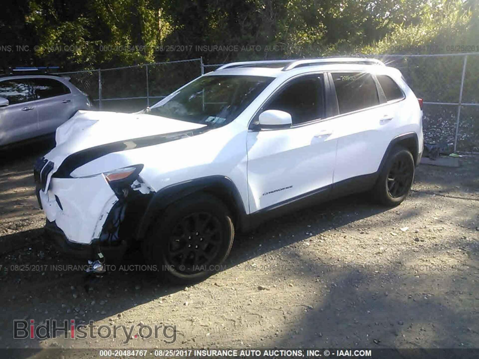 2015 Jeep Cherokee - VIN: 1C4PJMCS4FW567964 - Photo 2