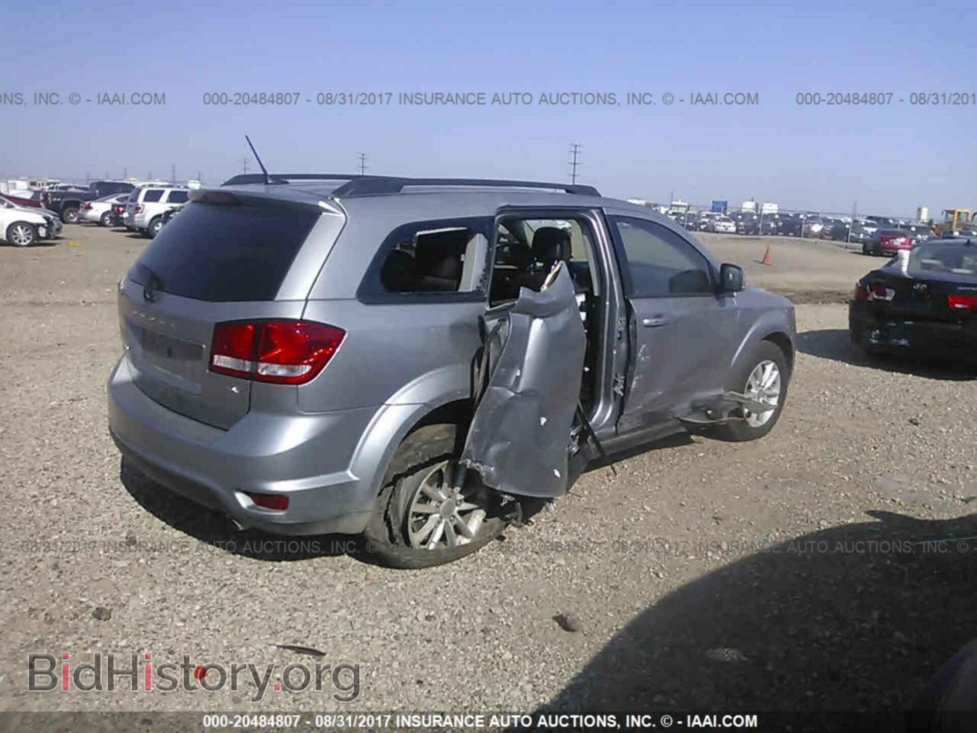 2017 Dodge Journey - VIN: 3C4PDDBG9HT557606 - Фото 4