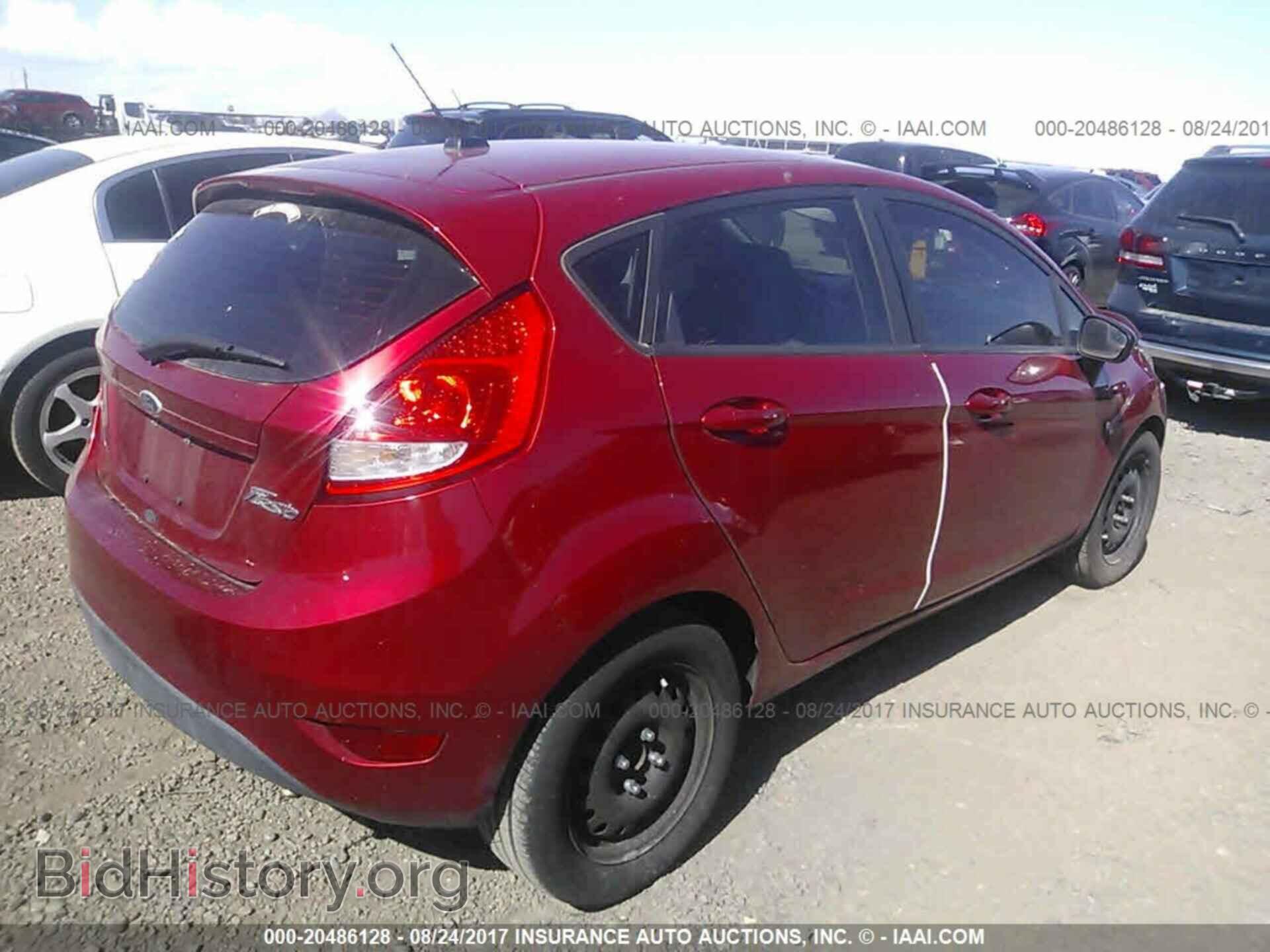 2011 Ford Fiesta - VIN: 3FADP4EJ0BM129755 - Фото 4