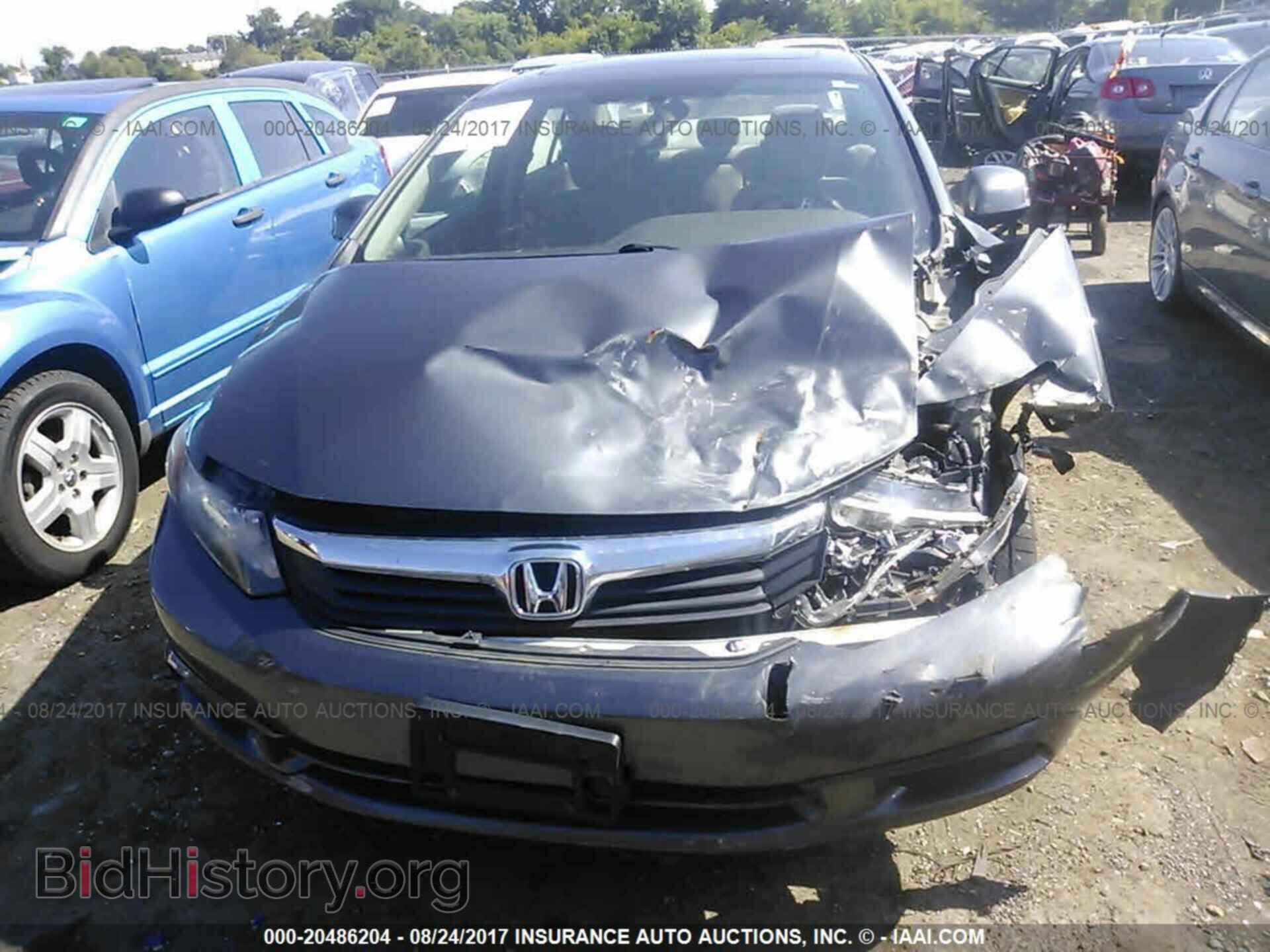 2012 Honda Civic - VIN: 2HGFB2F83CH309539 - Photo 6