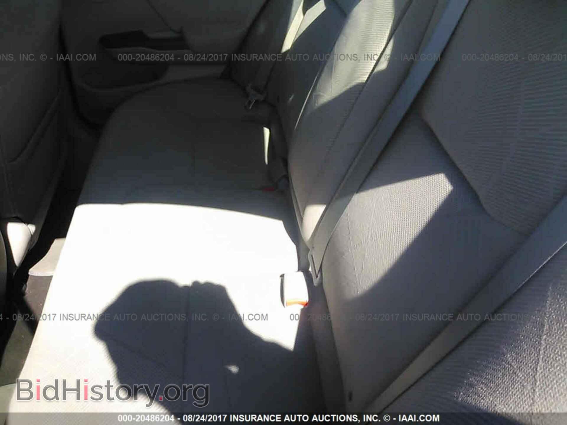 2012 Honda Civic - VIN: 2HGFB2F83CH309539 - Photo 8