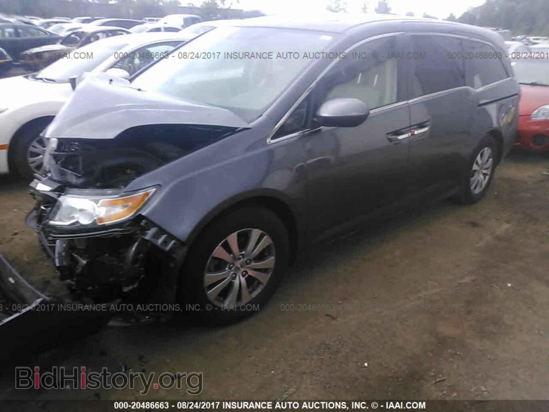 2015 Honda Odyssey - VIN: 5FNRL5H60FB019372 - Фото 2
