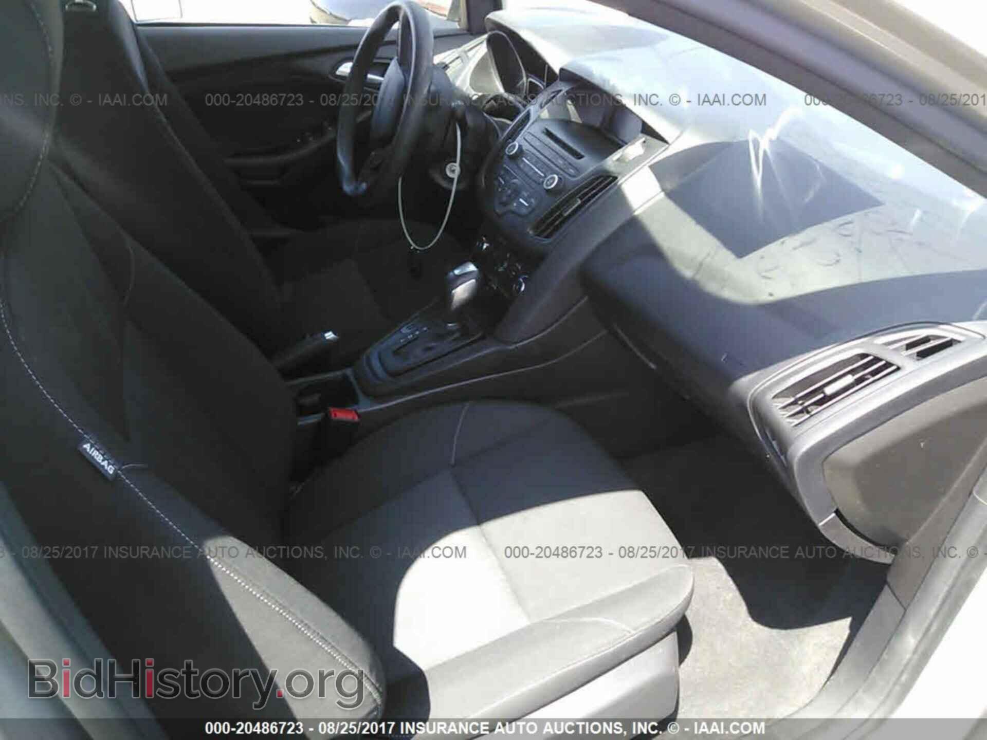 2015 Ford Focus - VIN: 1FADP3F2XFL307955 - Photo 5