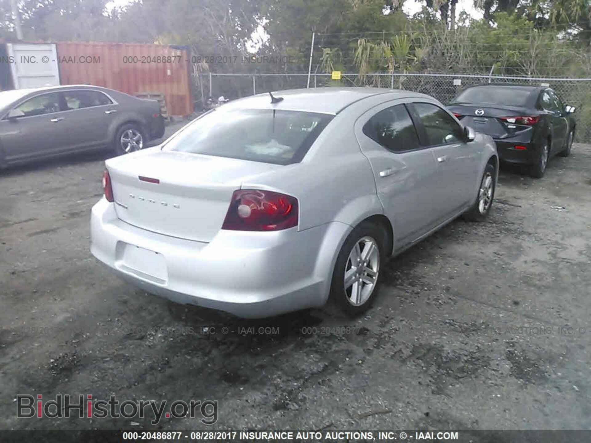 2011 Dodge Avenger - VIN: 1B3BD1FB9BN526405 - Фото 4
