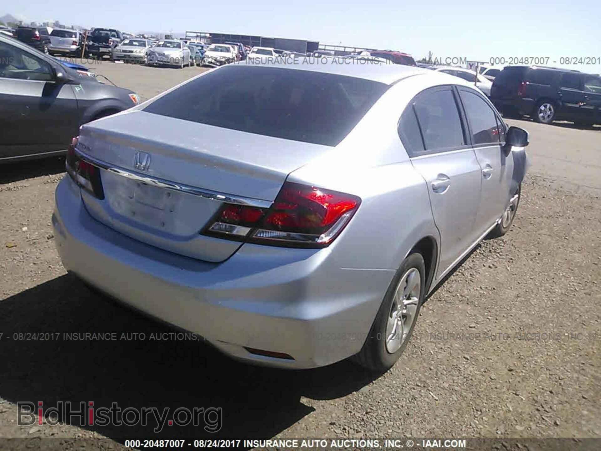 2013 Honda Civic - VIN: 2HGFB2F53DH520411 - Photo 4