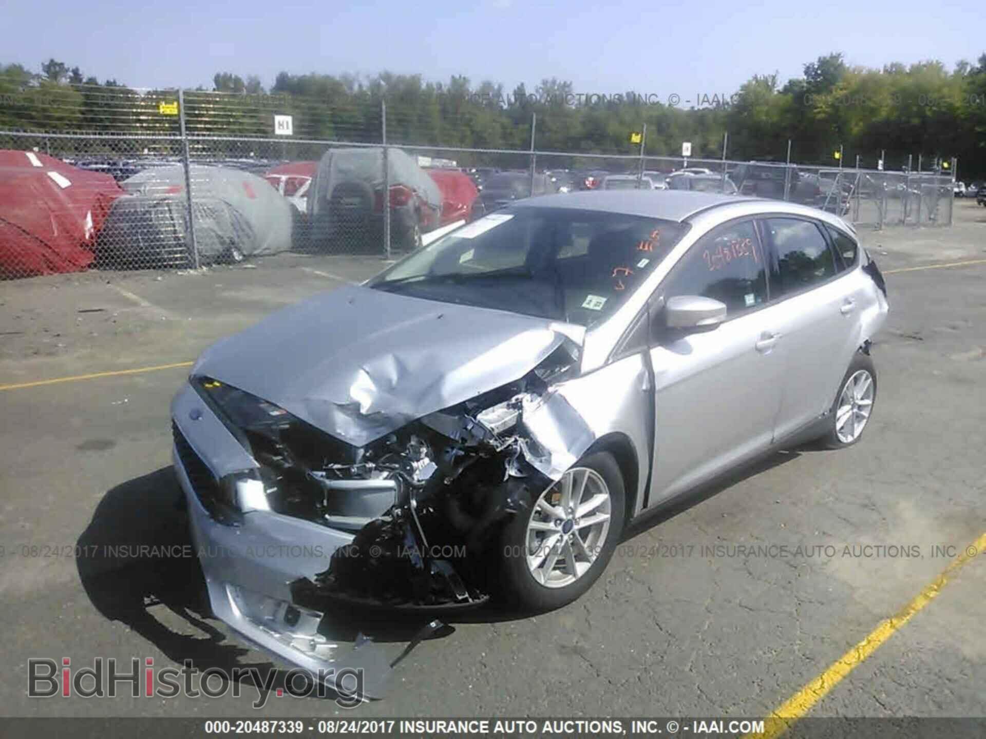 2017 Ford Focus - VIN: 1FADP3K22HL232970 - Photo 2