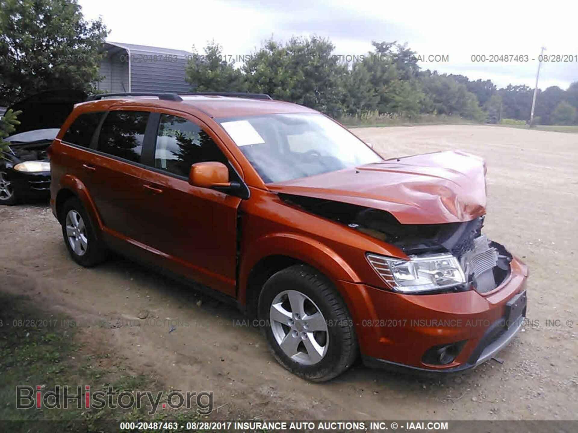 Photo 3D4PG1FG8BT547210 - Dodge Journey 2011