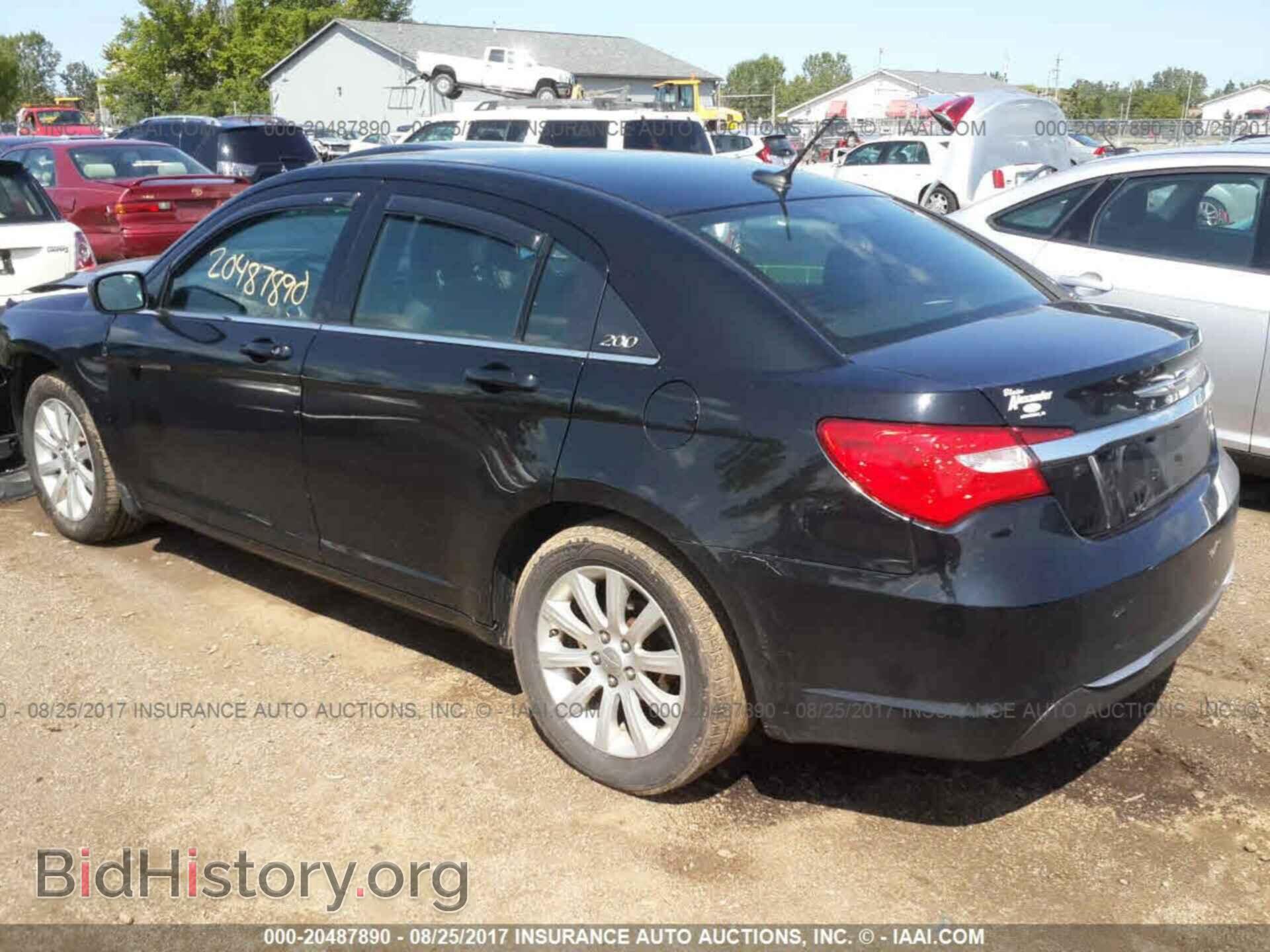 2013 Chrysler 200 - VIN: 1C3CCBBB4DN609880 - Фото 3