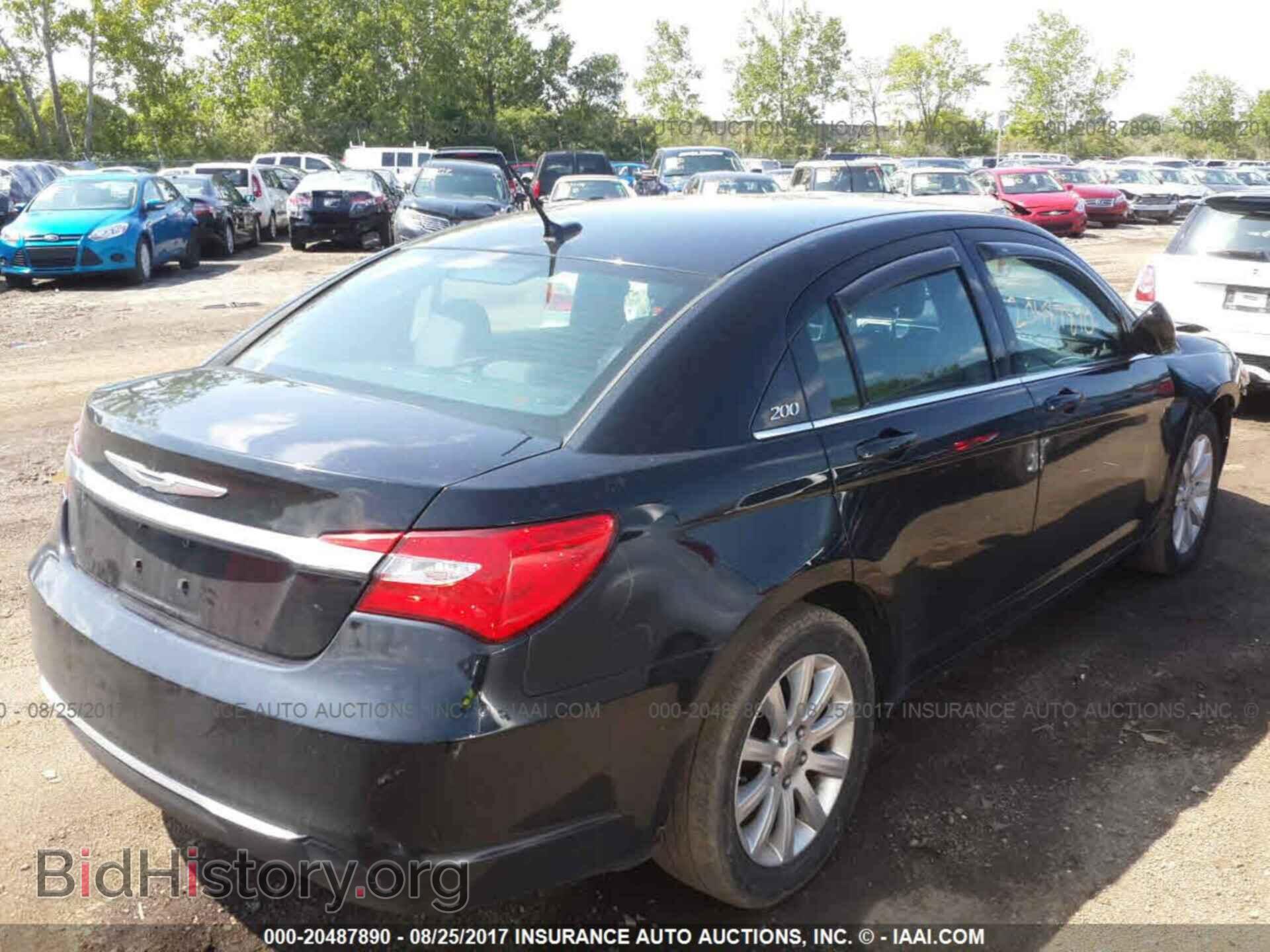 2013 Chrysler 200 - VIN: 1C3CCBBB4DN609880 - Фото 4