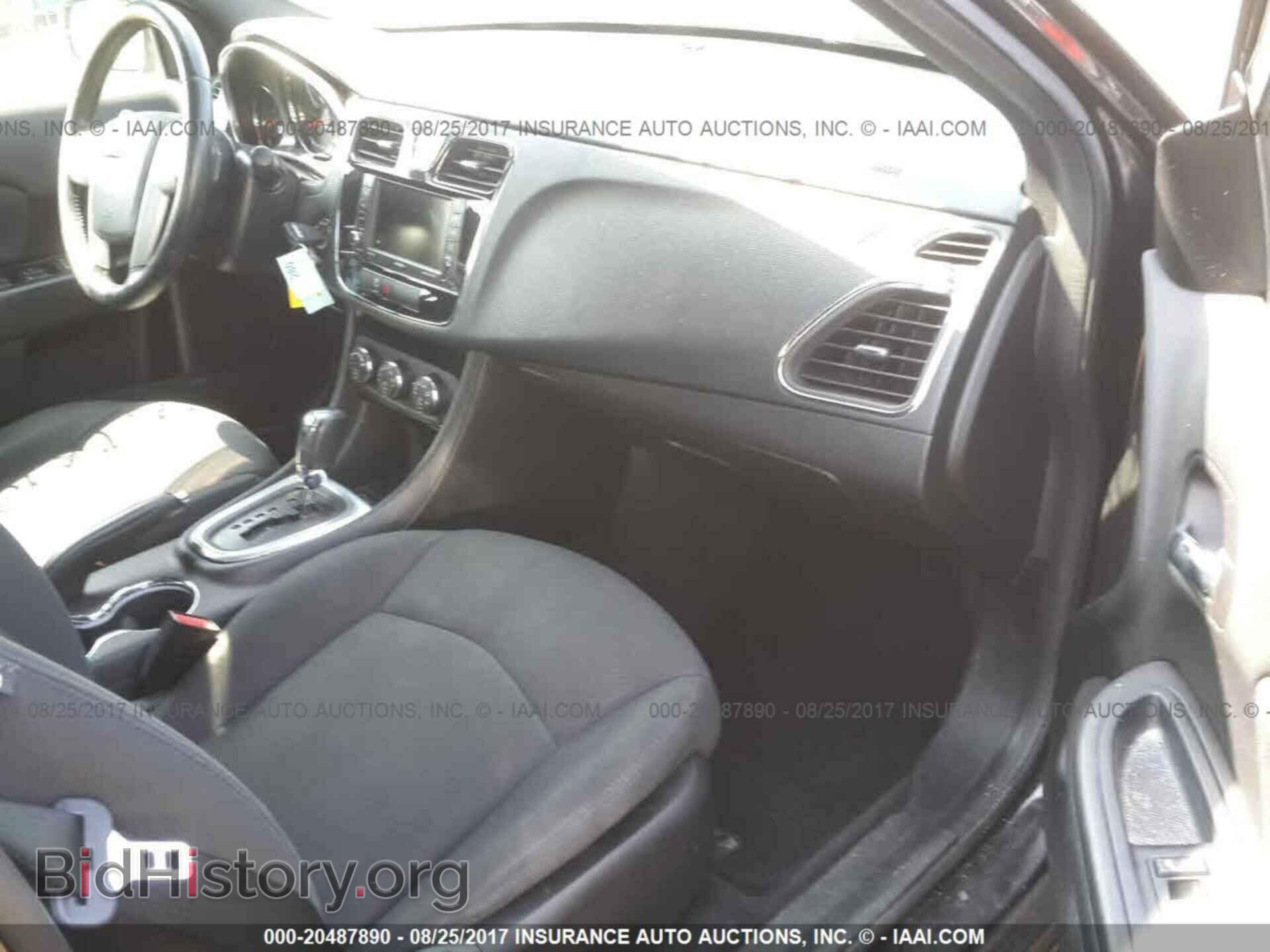 2013 Chrysler 200 - VIN: 1C3CCBBB4DN609880 - Фото 5