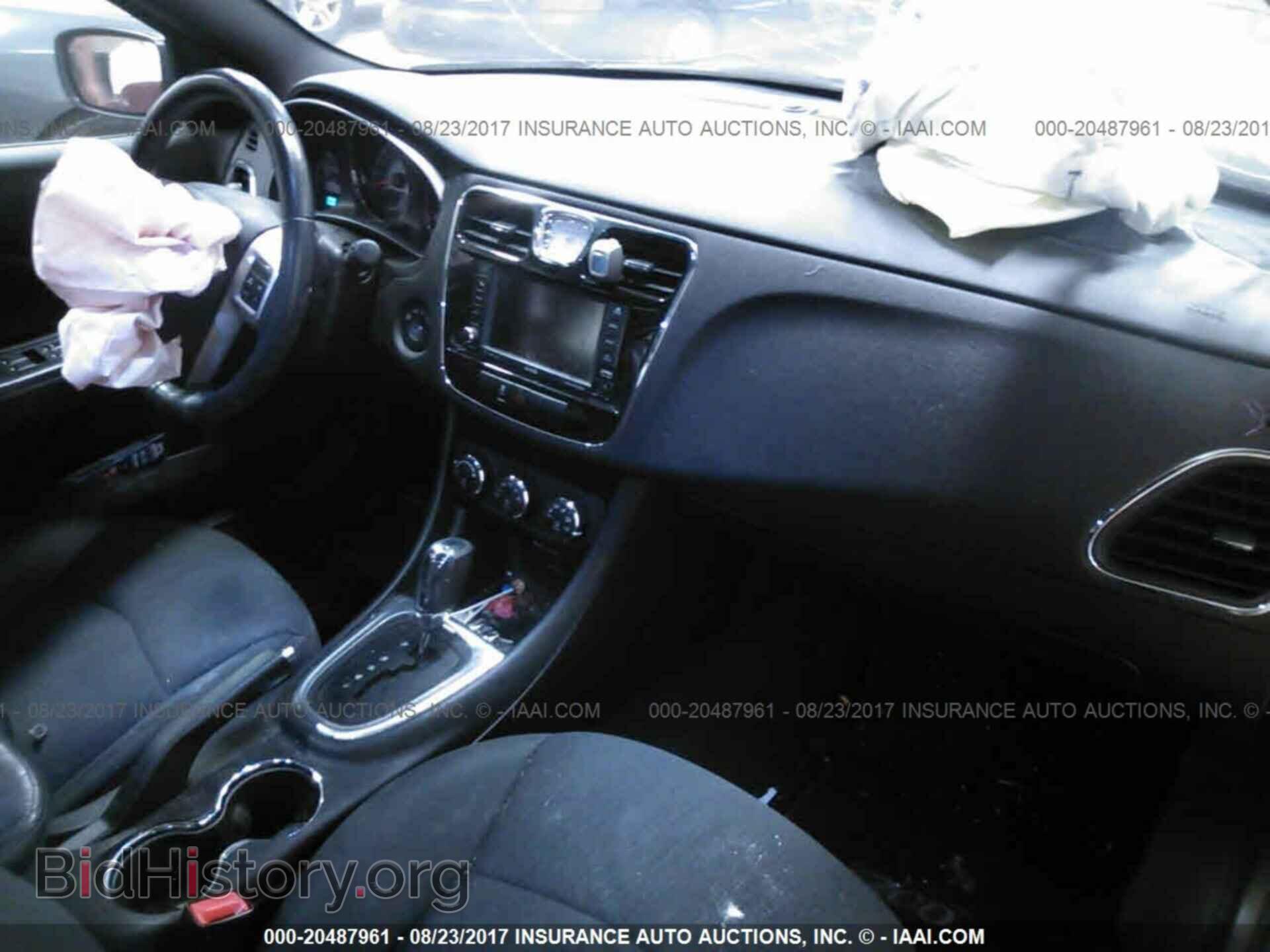 2011 Chrysler 200 - VIN: 1C3BC1FG0BN624174 - Фото 5