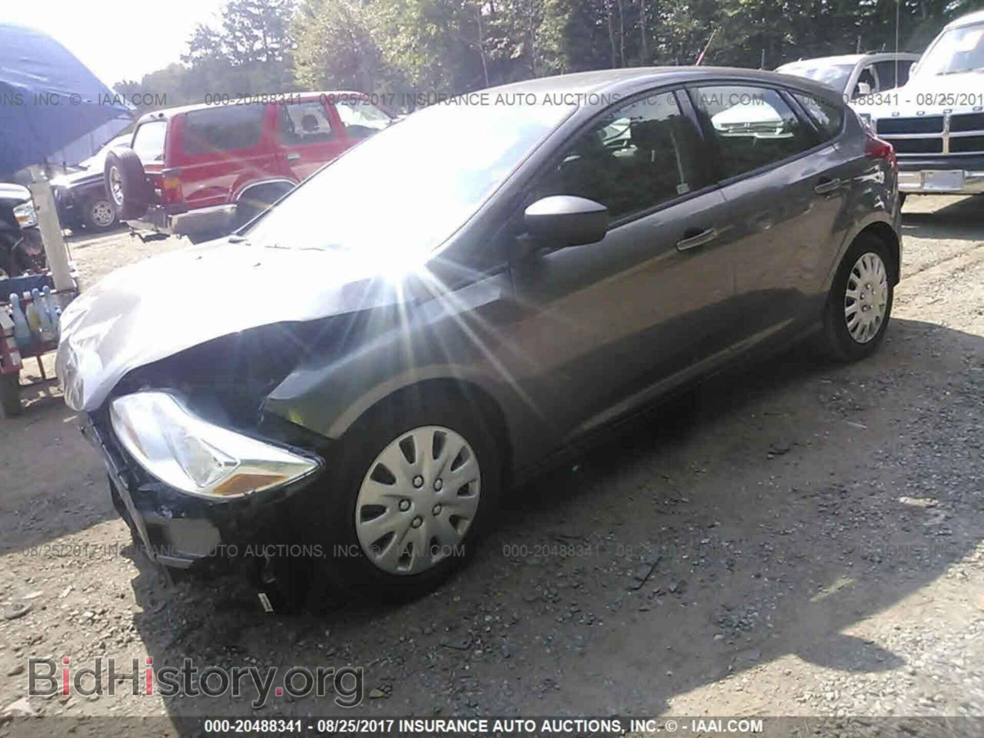 2012 Ford Focus - VIN: 1FAHP3K26CL408428 - Photo 2