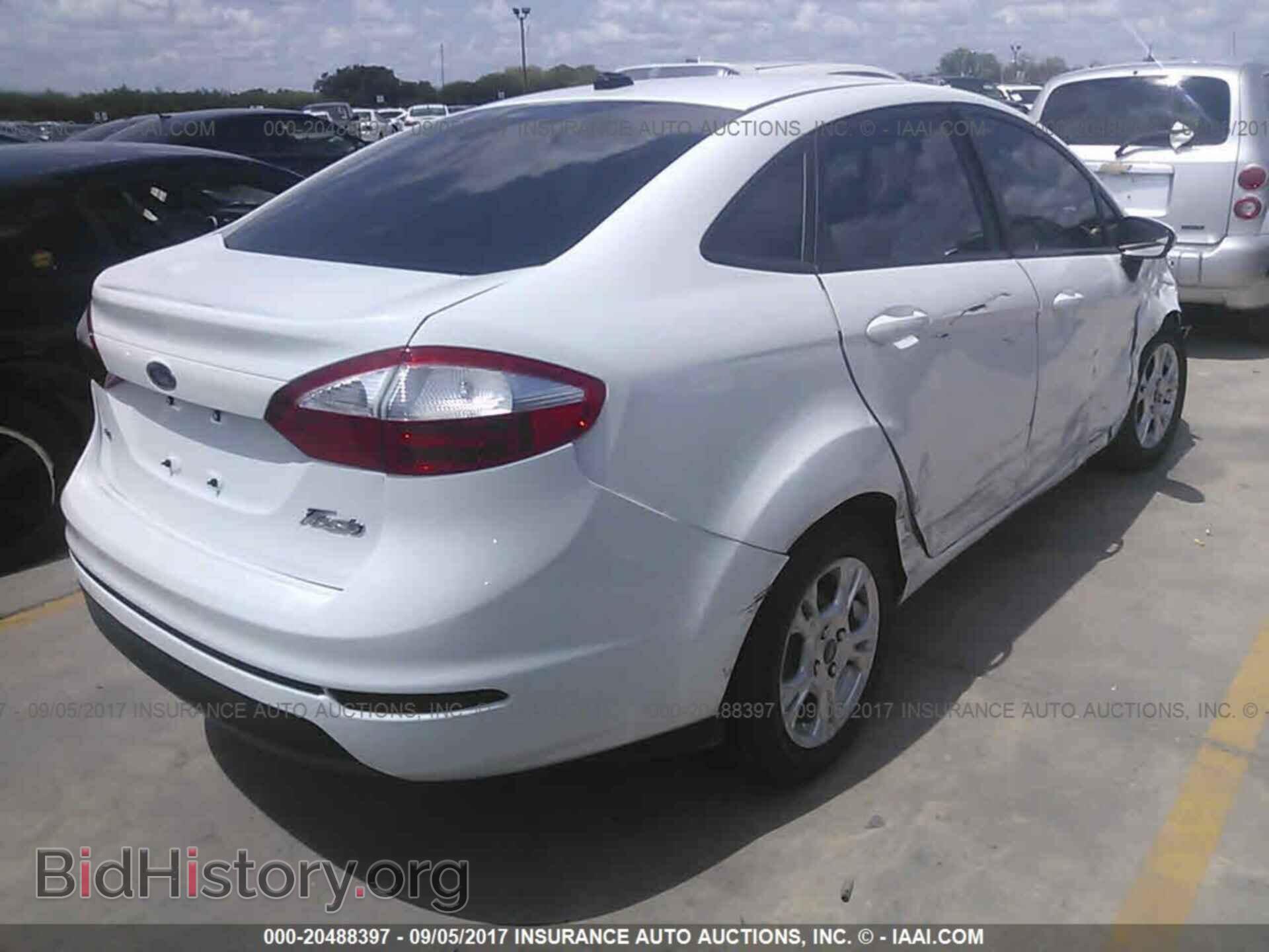 2014 Ford Fiesta - VIN: 3FADP4BJ3EM182961 - Фото 4