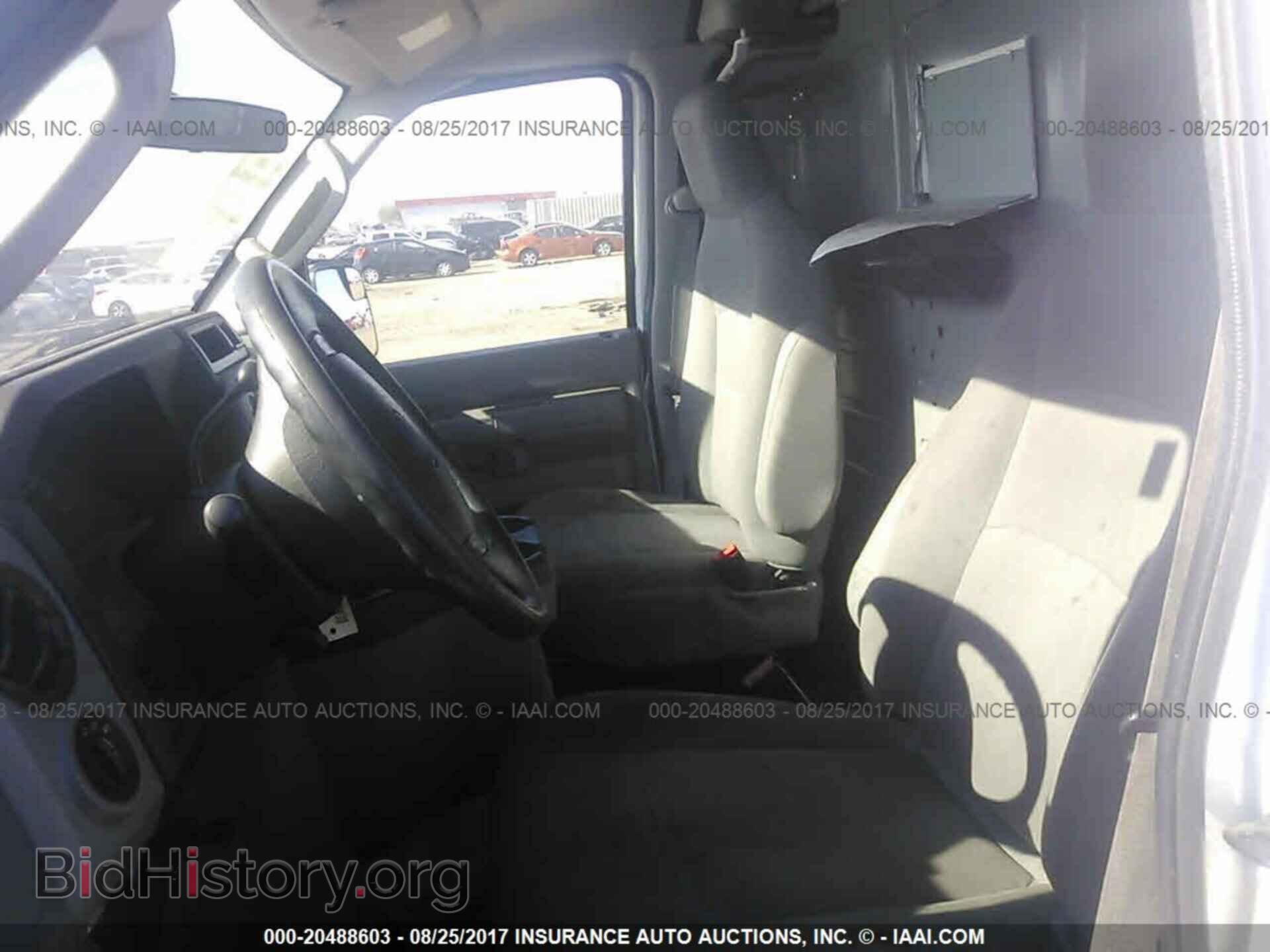 2012 Ford Econoline - VIN: 1FTNE2EL7CDB33325 - Photo 8