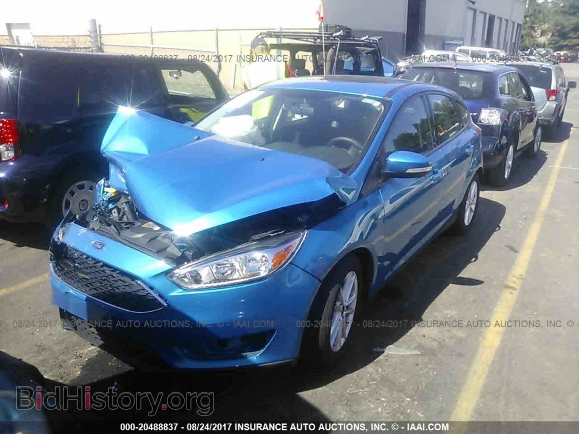 2016 Ford Focus - VIN: 1FADP3K29GL344552 - Photo 2