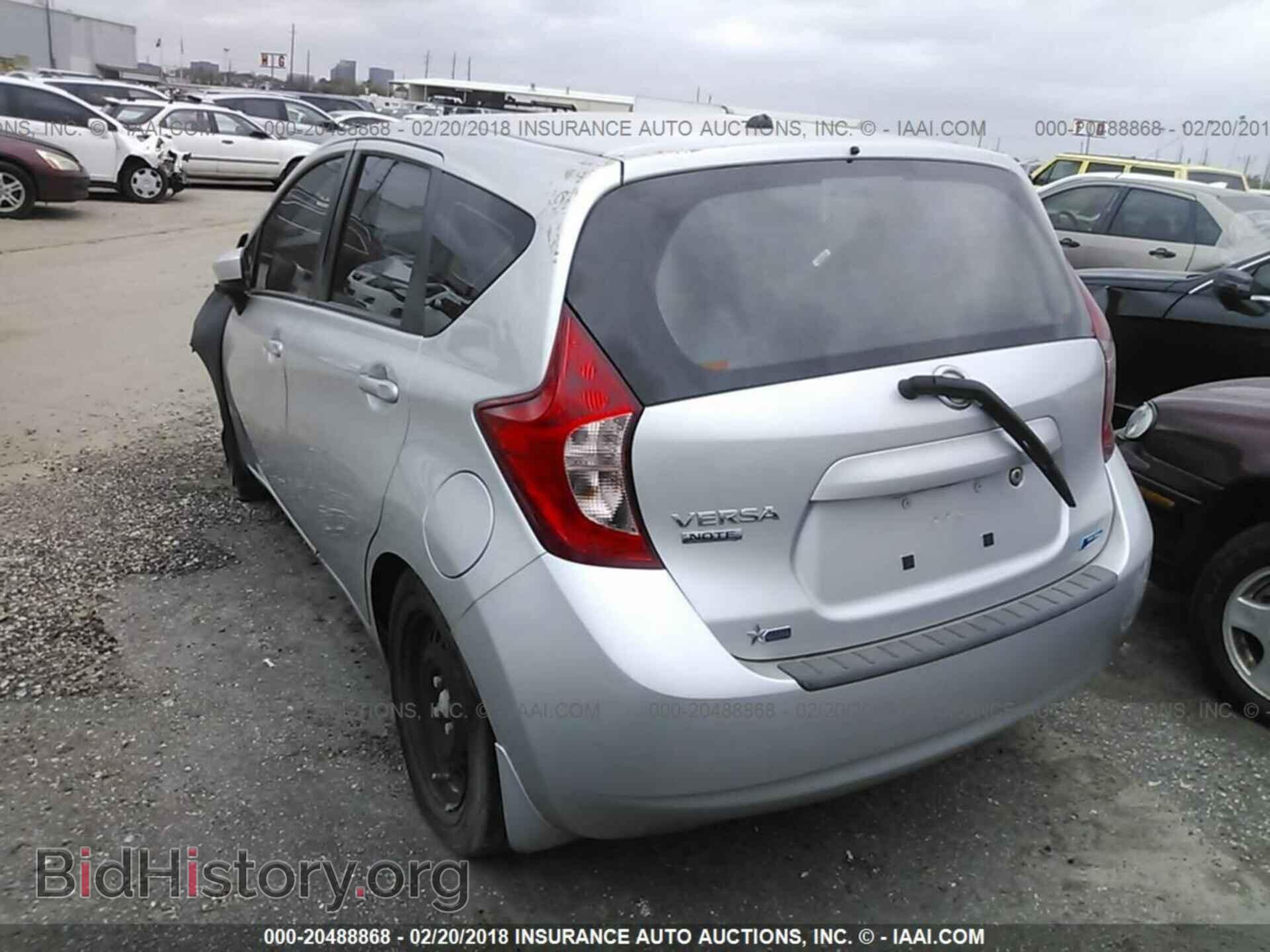 2015 Nissan Versa note - VIN: 3N1CE2CPXFL374357 - Photo 3