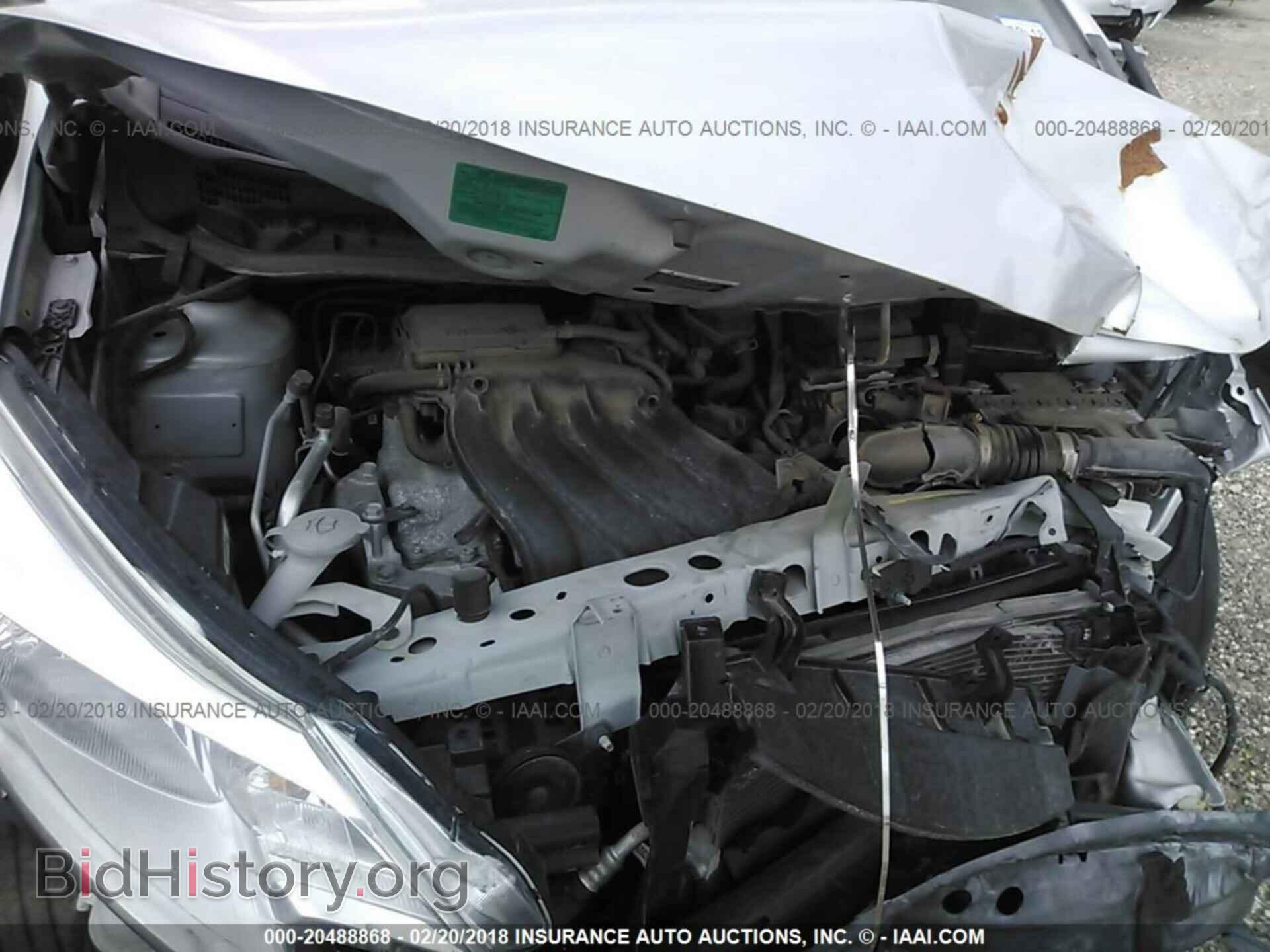 2015 Nissan Versa note - VIN: 3N1CE2CPXFL374357 - Photo 10