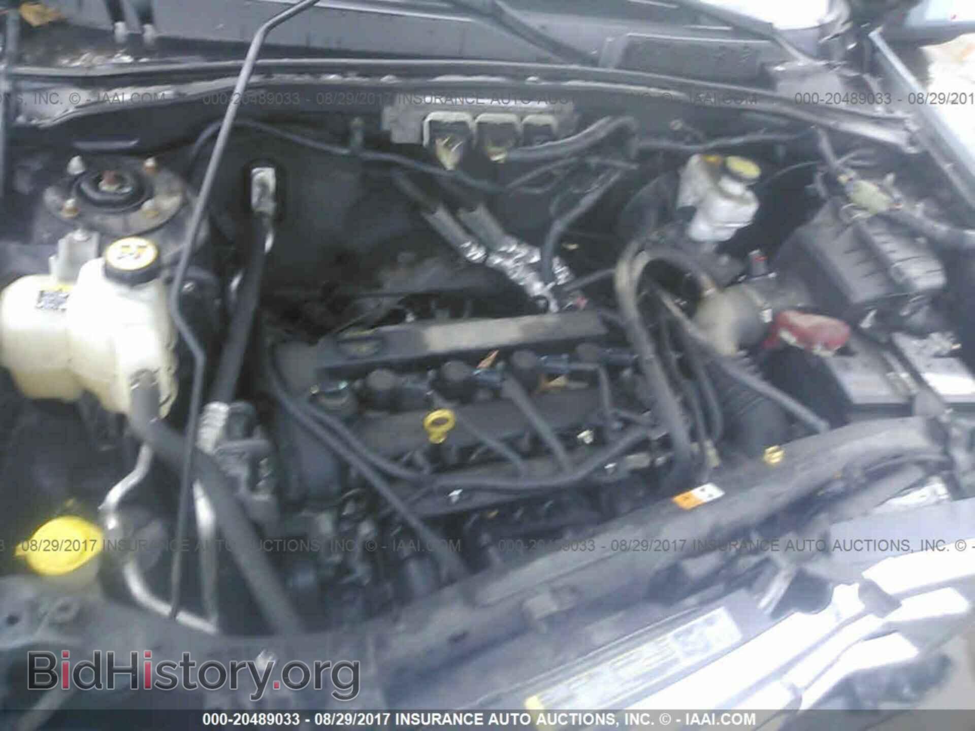 2011 Ford Escape - VIN: 1FMCU0C78BKC03313 - Photo 10
