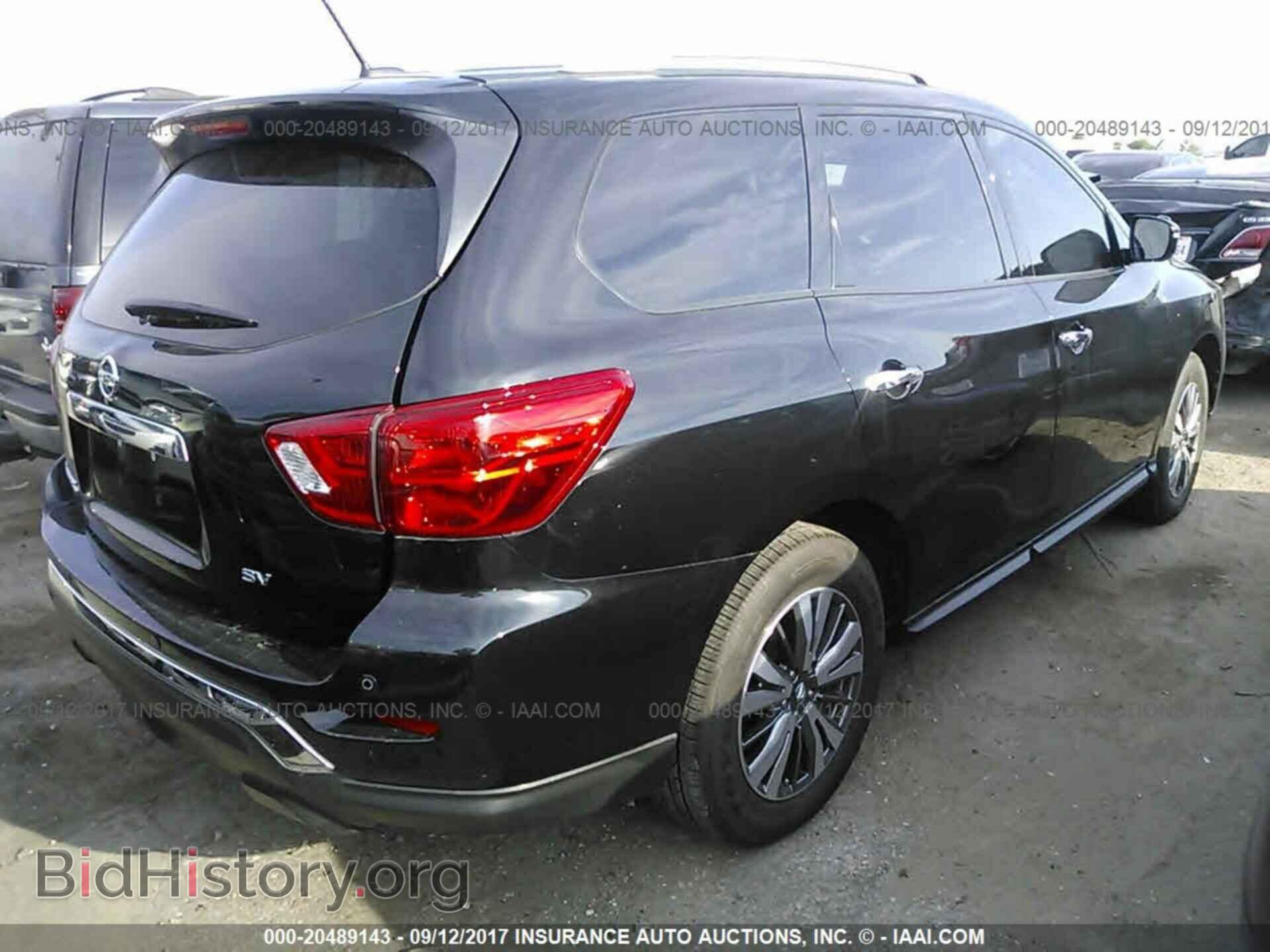 2017 Nissan Pathfinder - VIN: 5N1DR2MNXHC638951 - Фото 4
