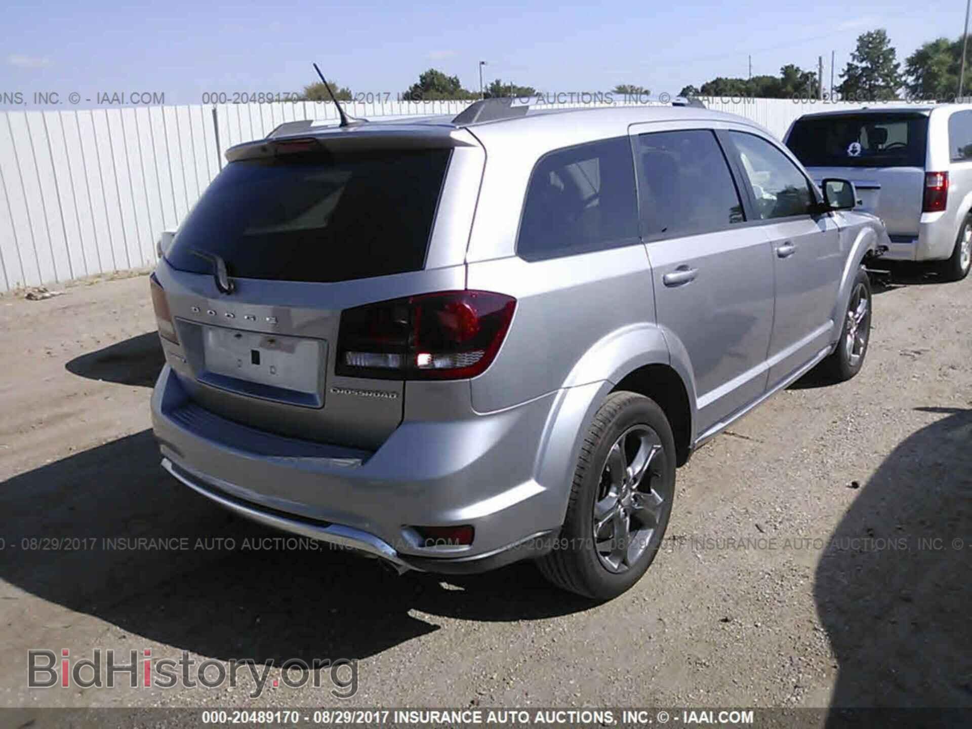 2015 Dodge Journey - VIN: 3C4PDCGG4FT529616 - Photo 4