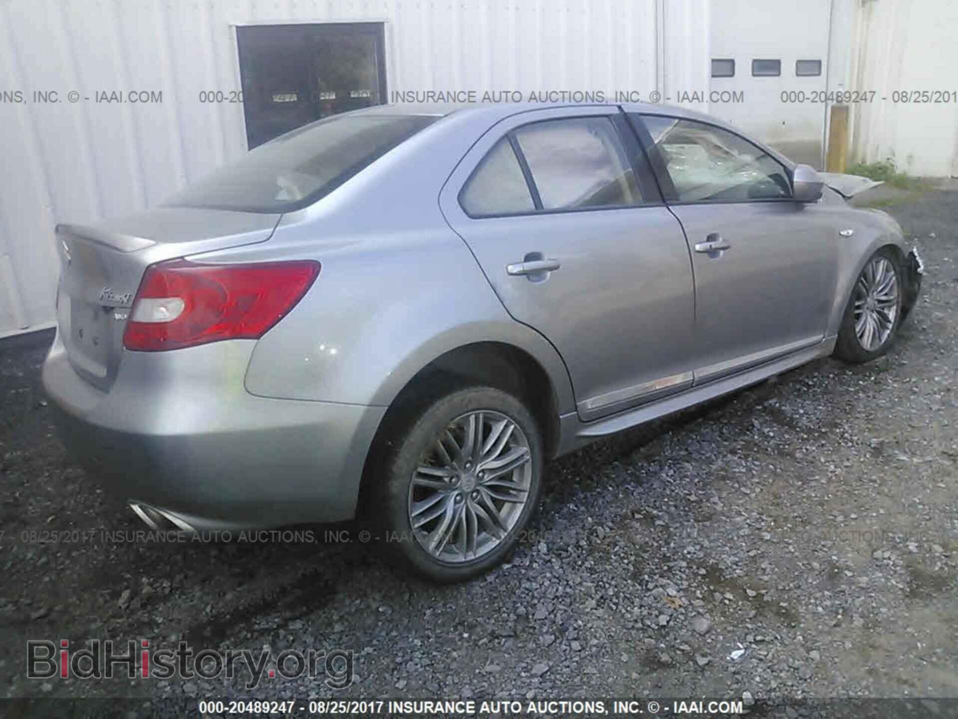 2011 Suzuki Kizashi - VIN: JS2RF9A68B6110149 - Фото 4