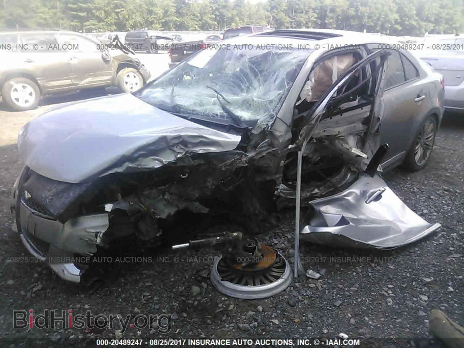 2011 Suzuki Kizashi - VIN: JS2RF9A68B6110149 - Фото 6