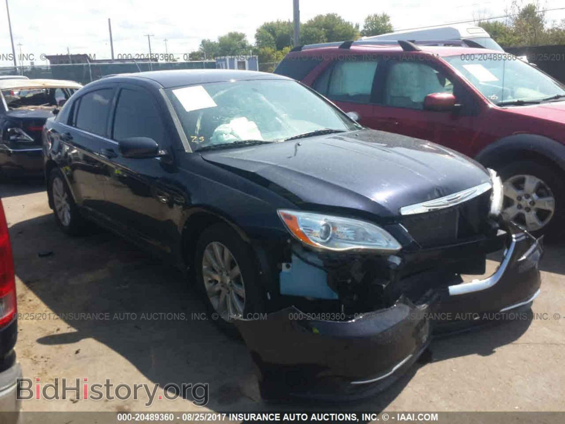 Photo 1C3BC1FB7BN595342 - Chrysler 200 2011