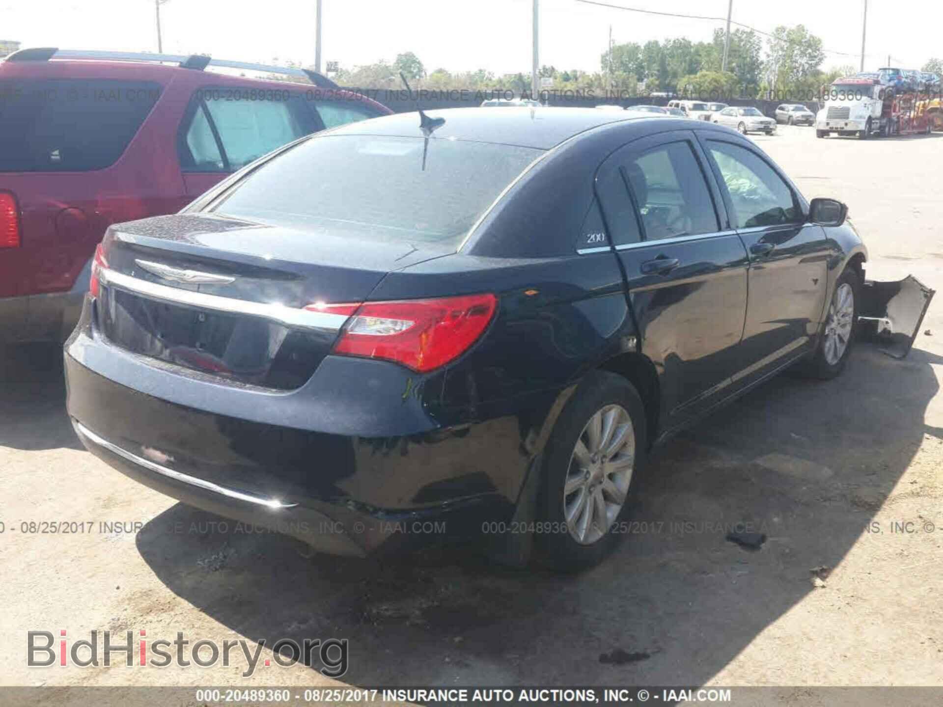 2011 Chrysler 200 - VIN: 1C3BC1FB7BN595342 - Photo 4