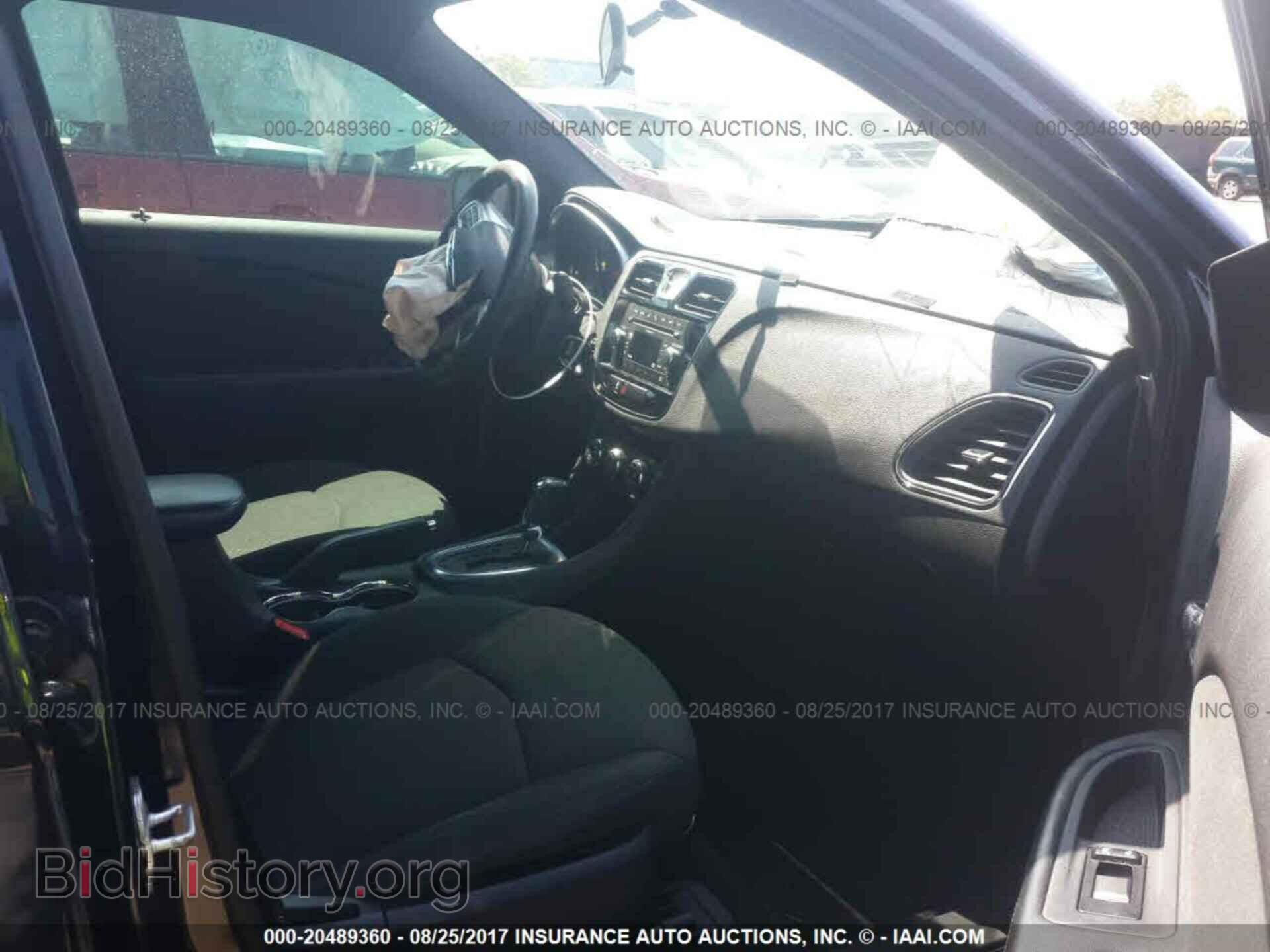 2011 Chrysler 200 - VIN: 1C3BC1FB7BN595342 - Photo 5