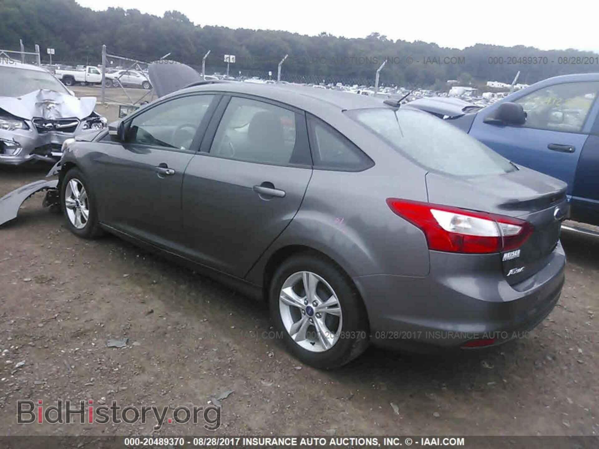 2014 Ford Focus - VIN: 1FADP3F22EL216774 - Фото 3