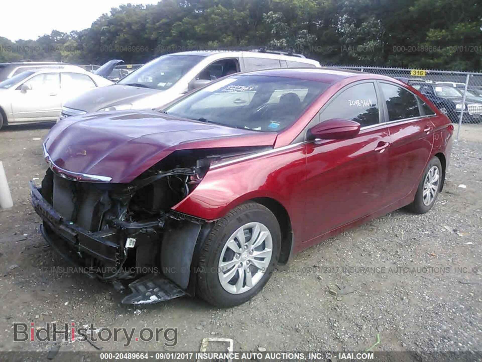 2012 Hyundai Sonata - VIN: 5NPEB4AC3CH385979 - Photo 2