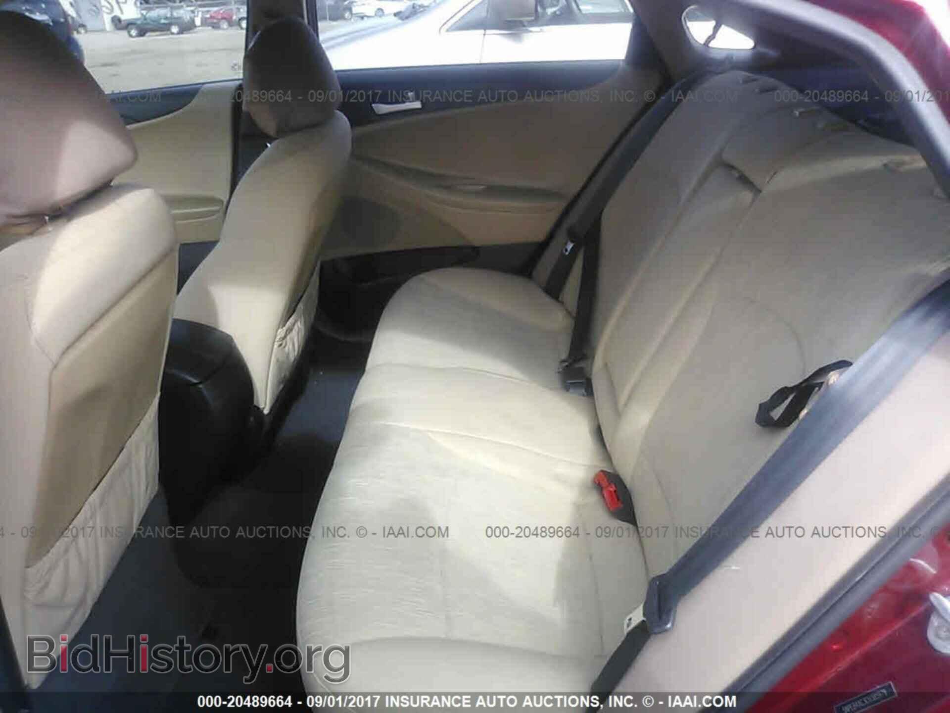 2012 Hyundai Sonata - VIN: 5NPEB4AC3CH385979 - Photo 8
