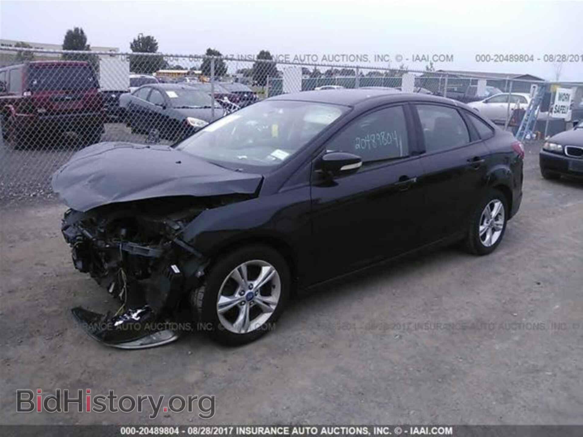 2013 Ford Focus - VIN: 1FADP3F28DL267940 - Photo 2