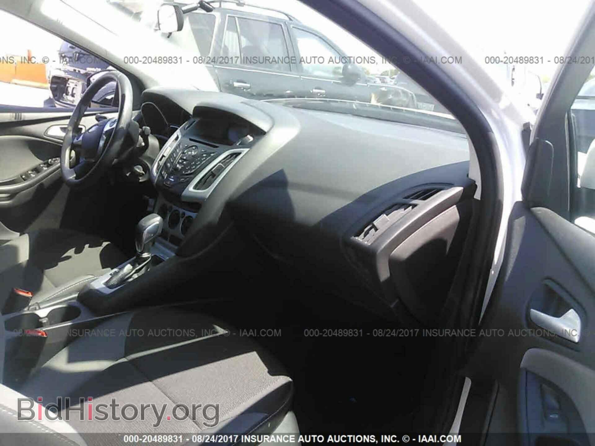 2014 Ford Focus - VIN: 1FADP3F20EL109822 - Photo 5