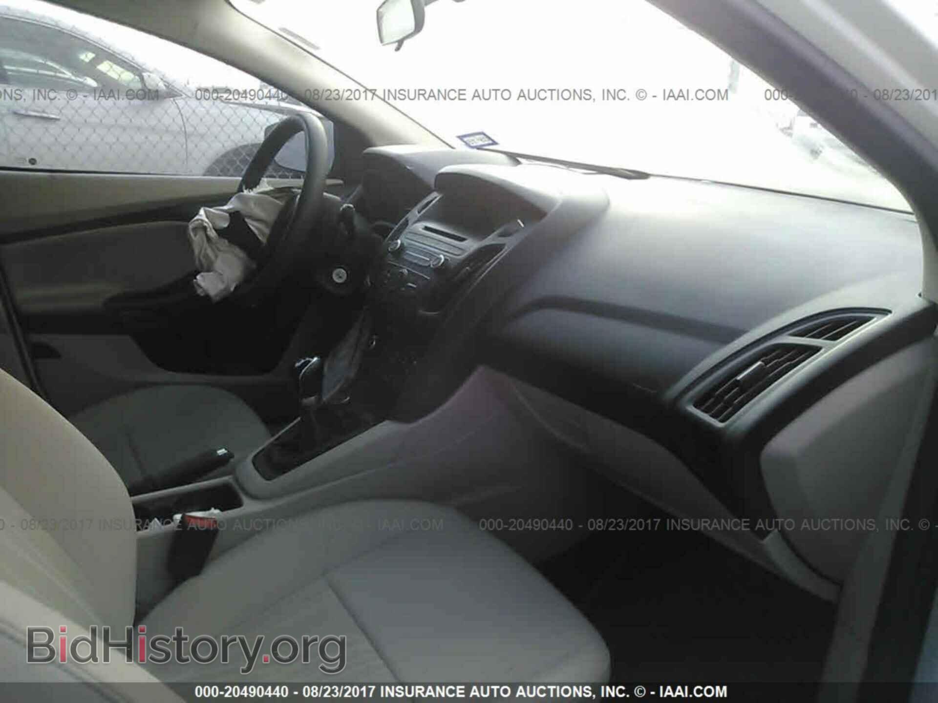 2015 Ford Focus - VIN: 1FADP3F20FL255381 - Photo 5