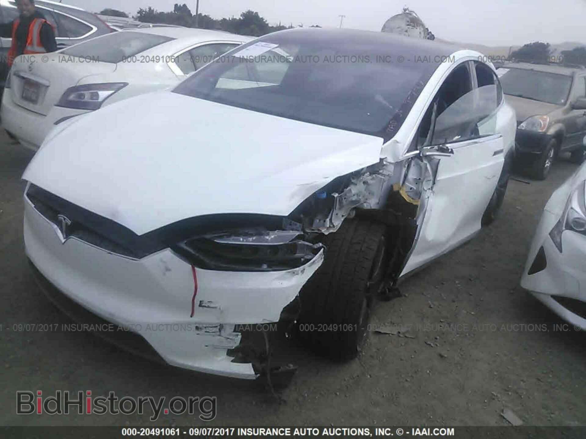 2016 Tesla Model x - VIN: 5YJXCAE40GF025113 - Photo 2