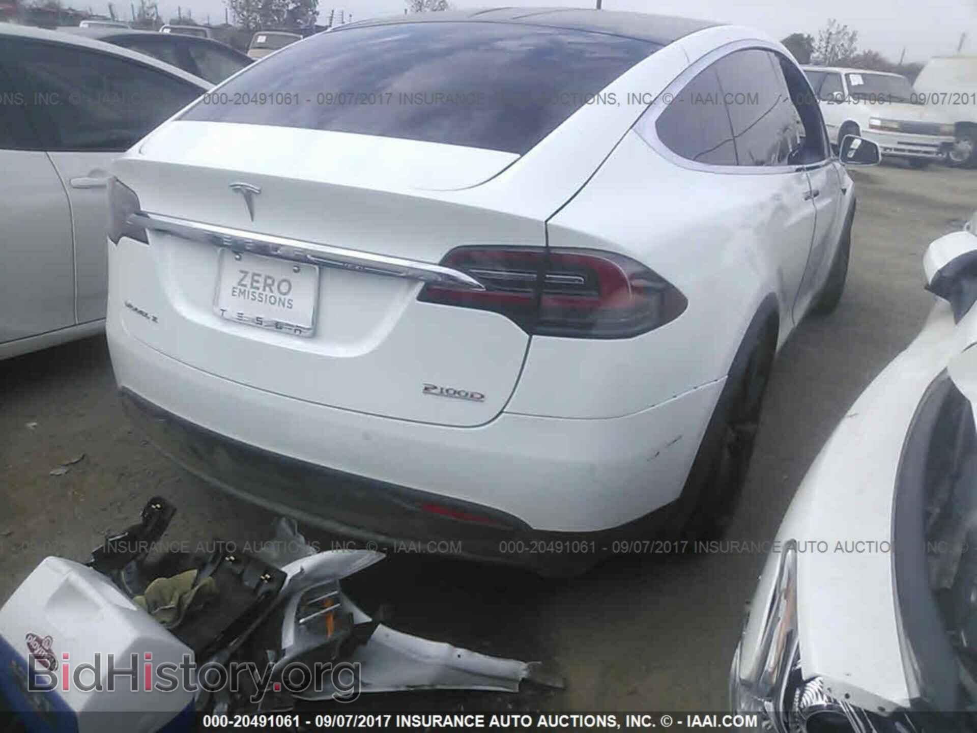 2016 Tesla Model x - VIN: 5YJXCAE40GF025113 - Photo 4