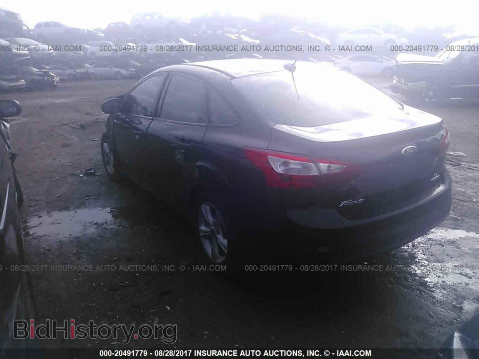 2014 Ford Focus - VIN: 1FADP3F25EL436622 - Photo 3