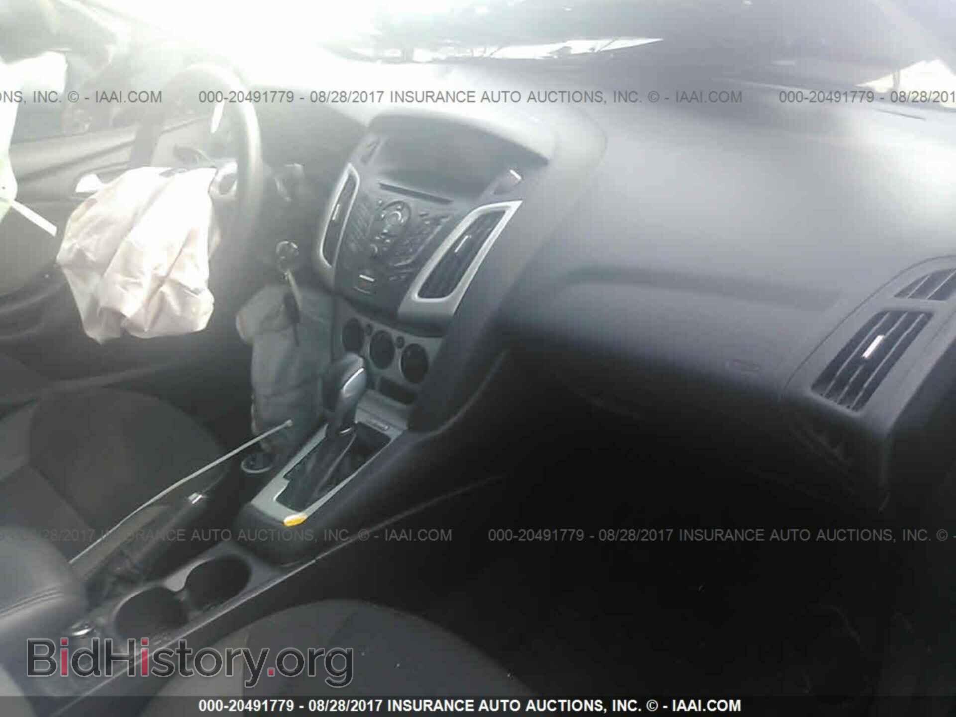 2014 Ford Focus - VIN: 1FADP3F25EL436622 - Photo 5