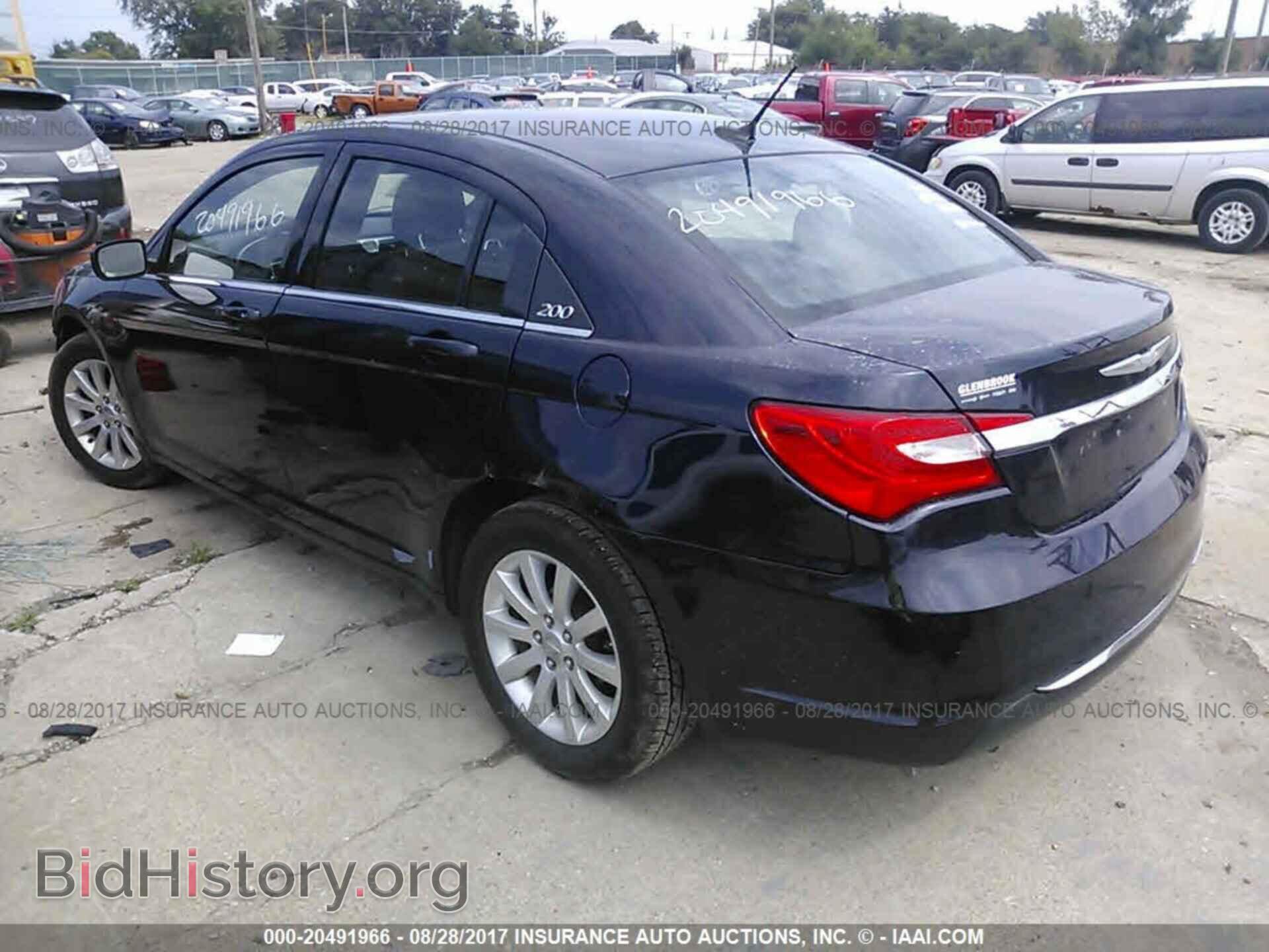 2012 Chrysler 200 - VIN: 1C3CCBBG5CN236939 - Фото 3